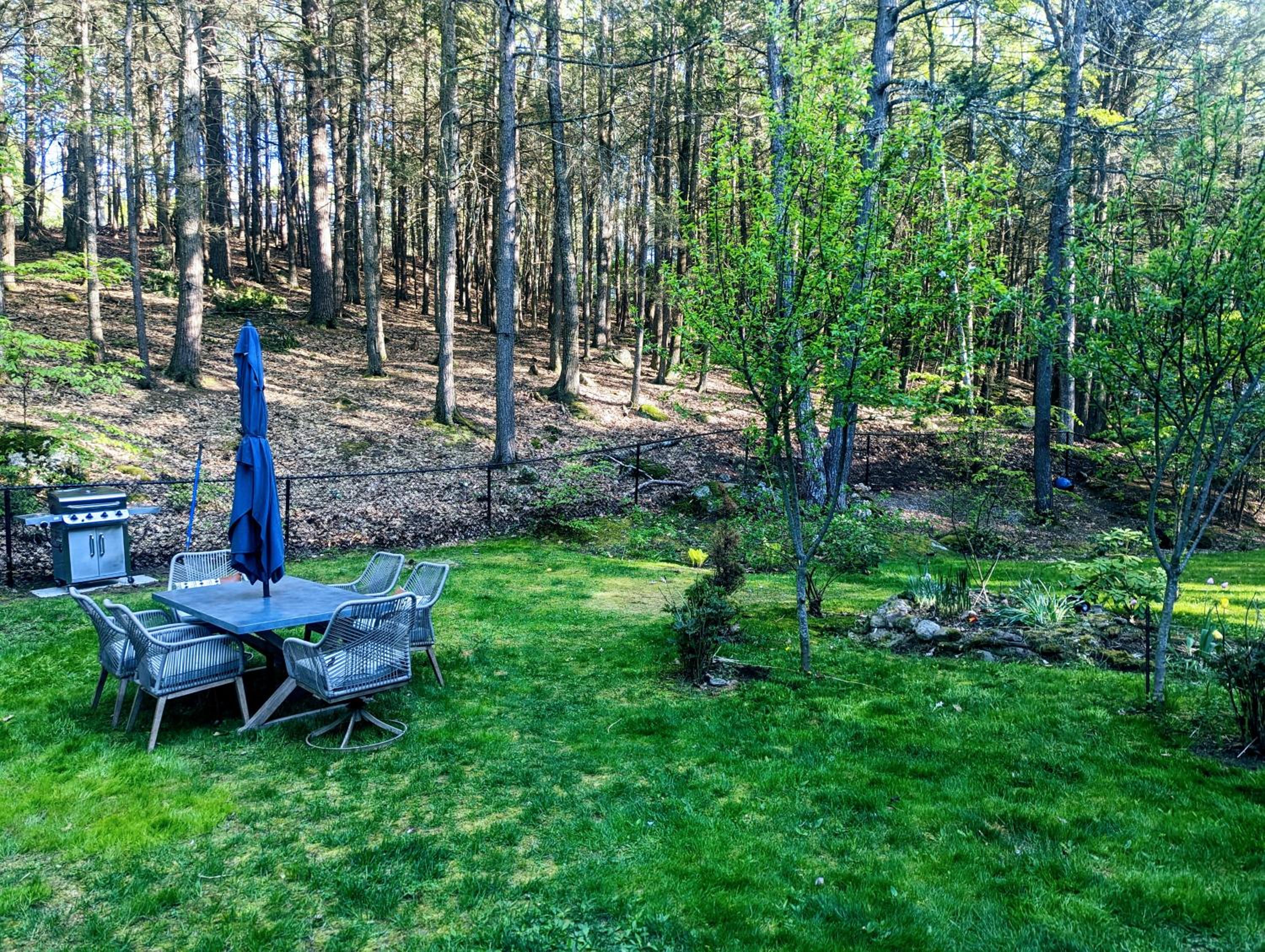 Spacious Pawtuckaway Getaway