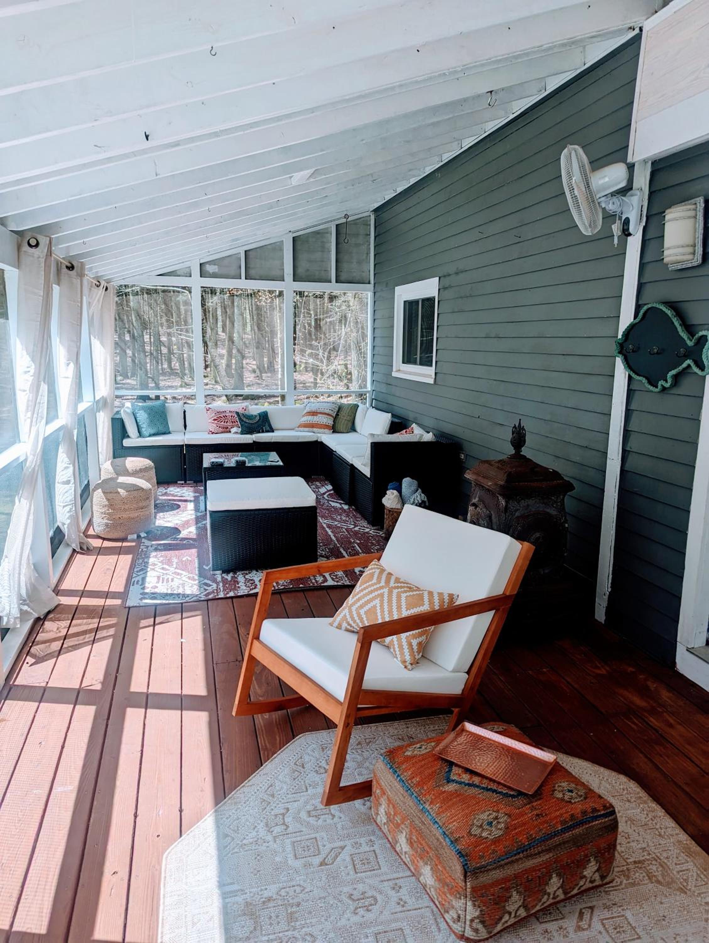 Spacious Pawtuckaway Getaway