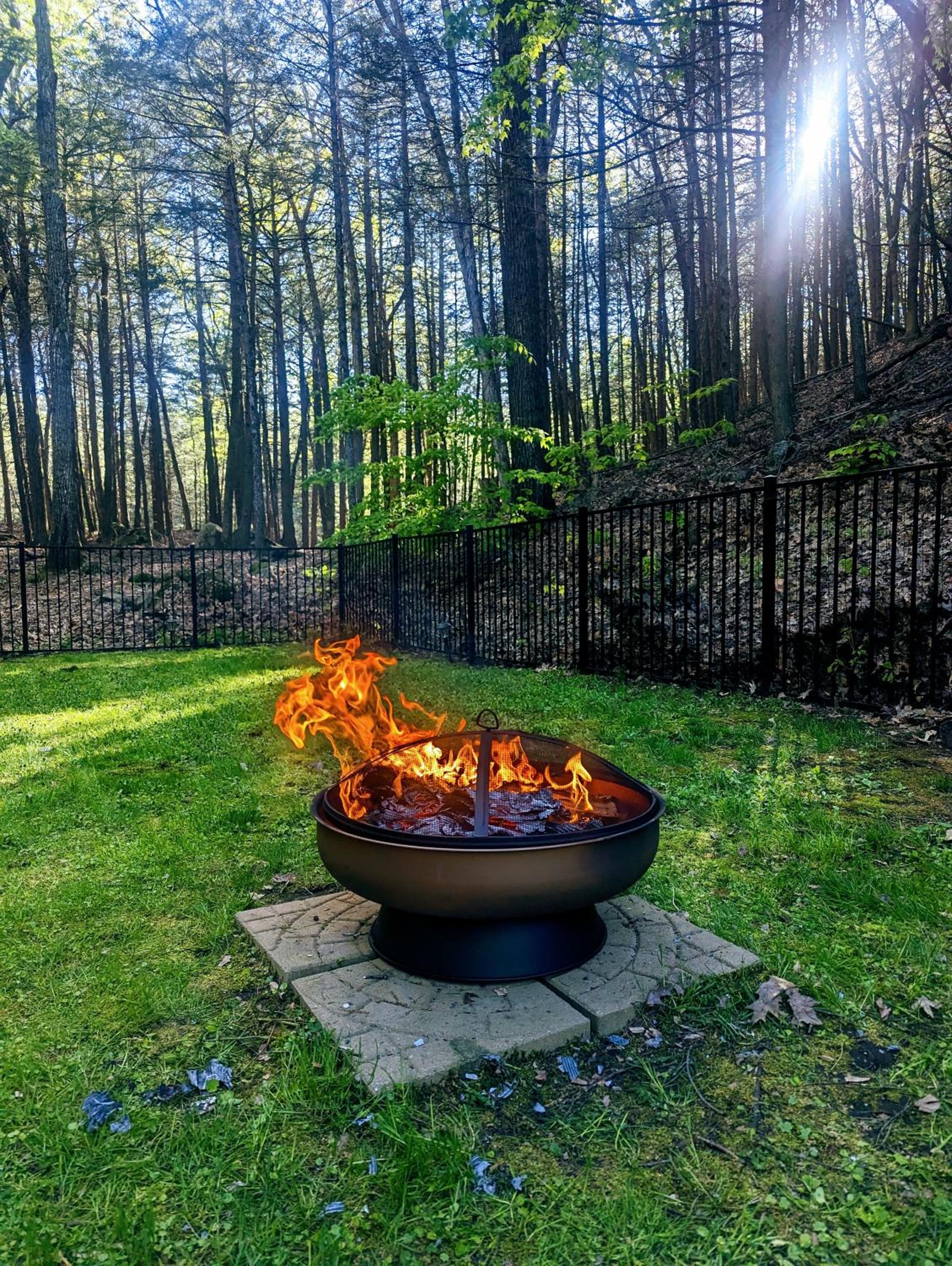 Spacious Pawtuckaway Getaway