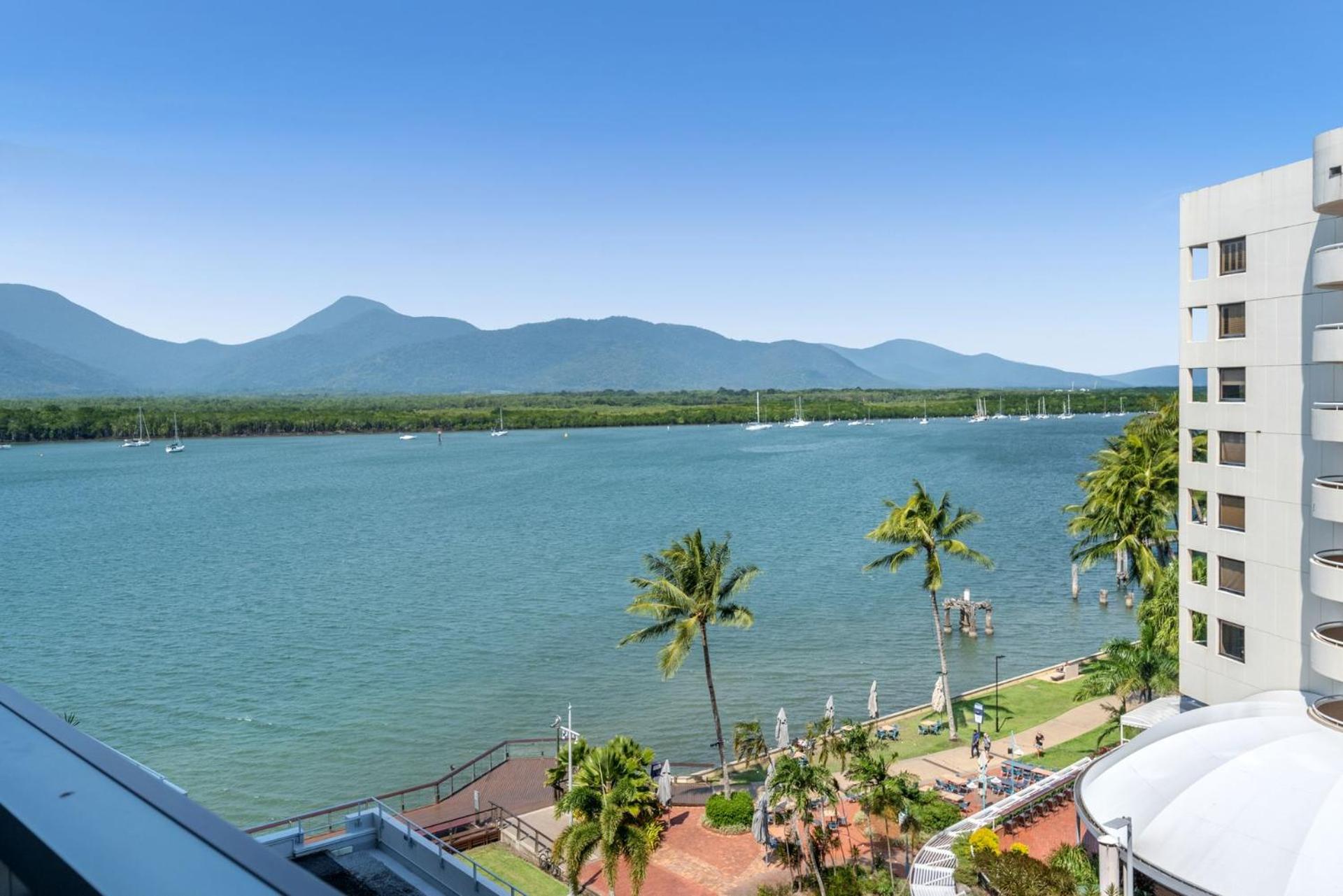 Belle Escapes 703 Harbour Lights Cairns Apartment with water views