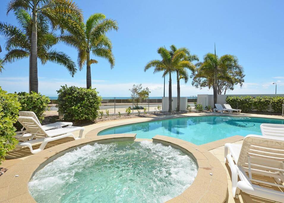 Luxurious Beachfront Apartment