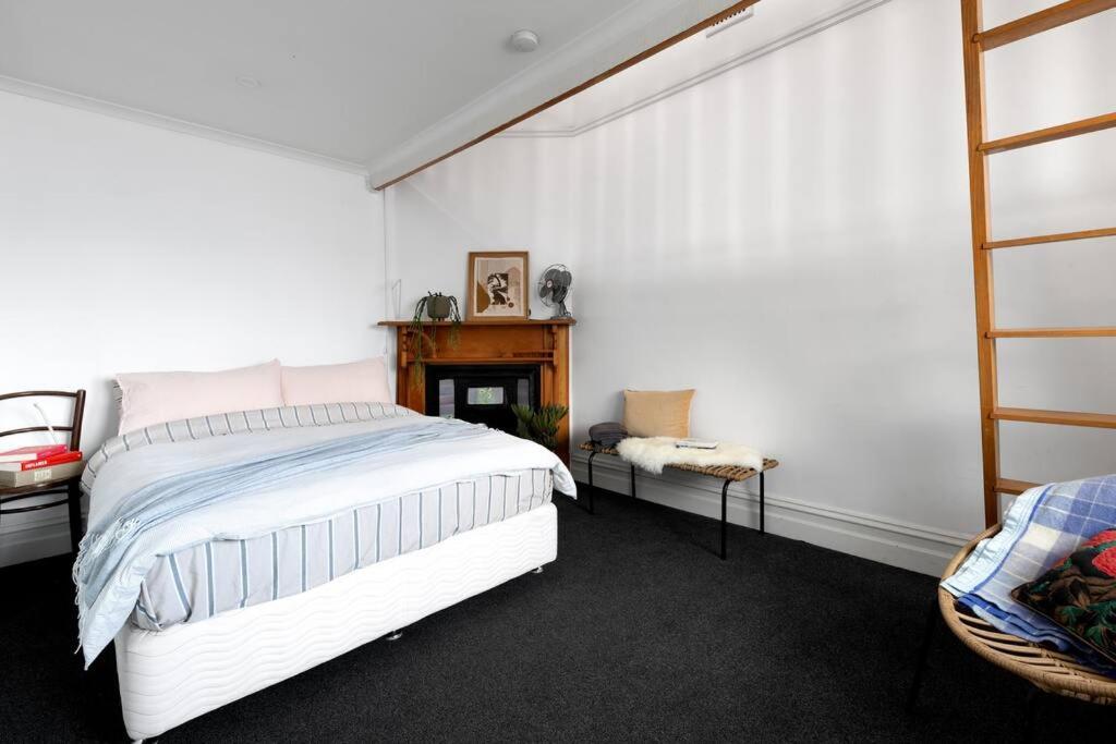 Iconic Lygon street Home, Carlton