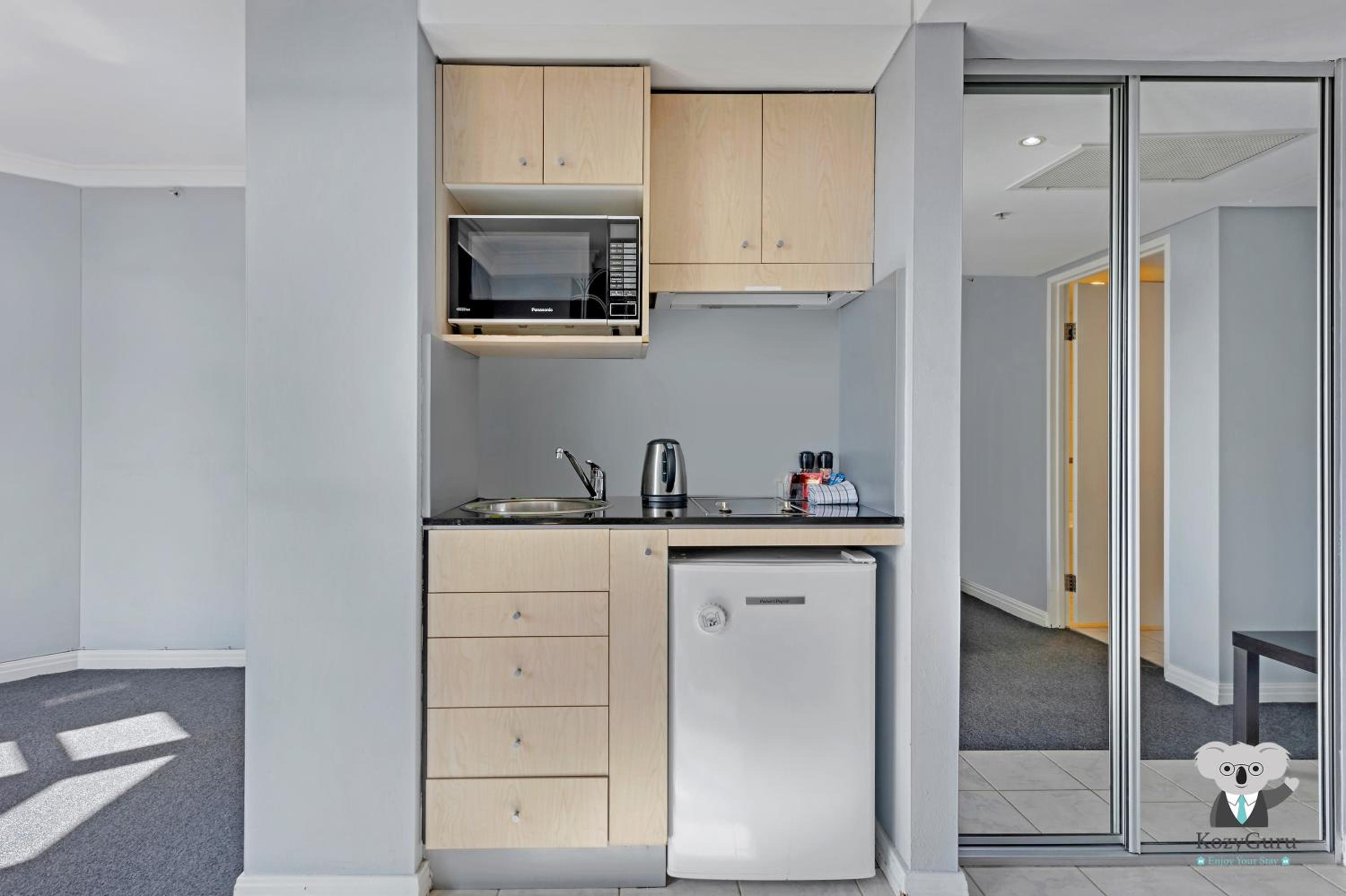 KozyGuru | Sydney CBD | Best Location Studio photo 2