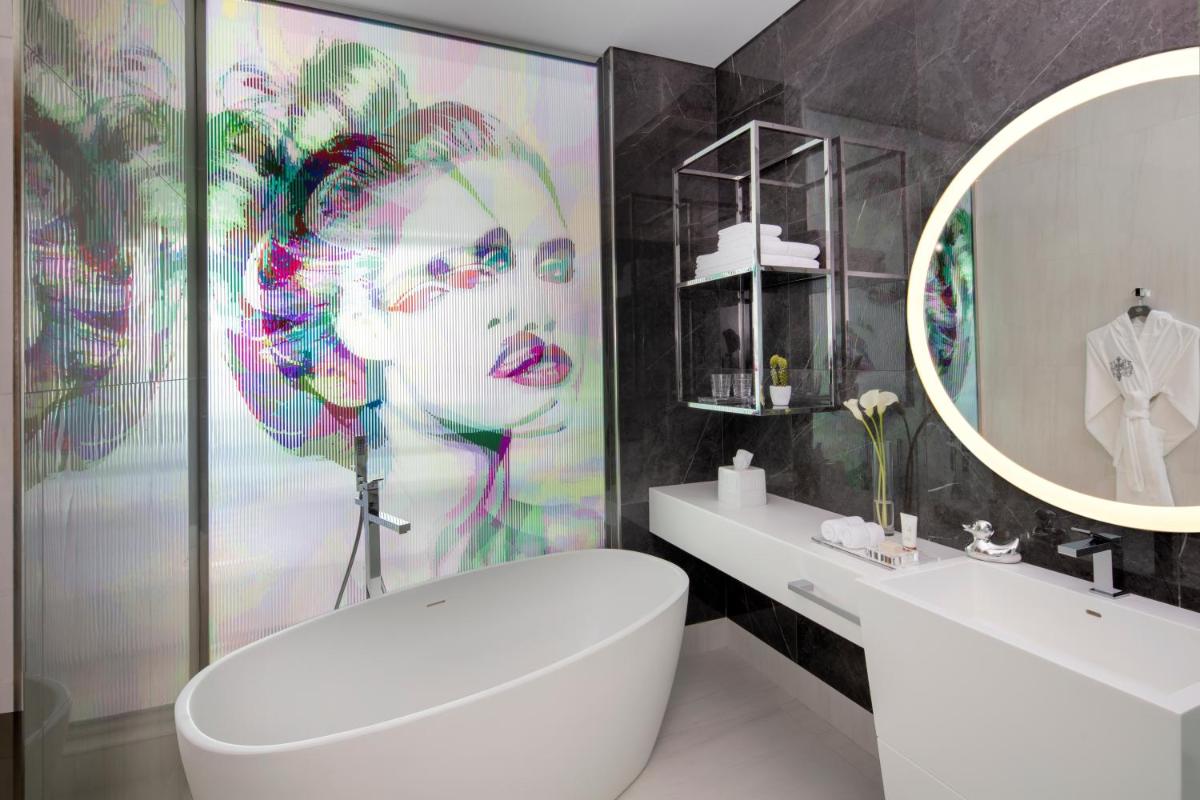 SLS Dubai Hotel & Residences 35
