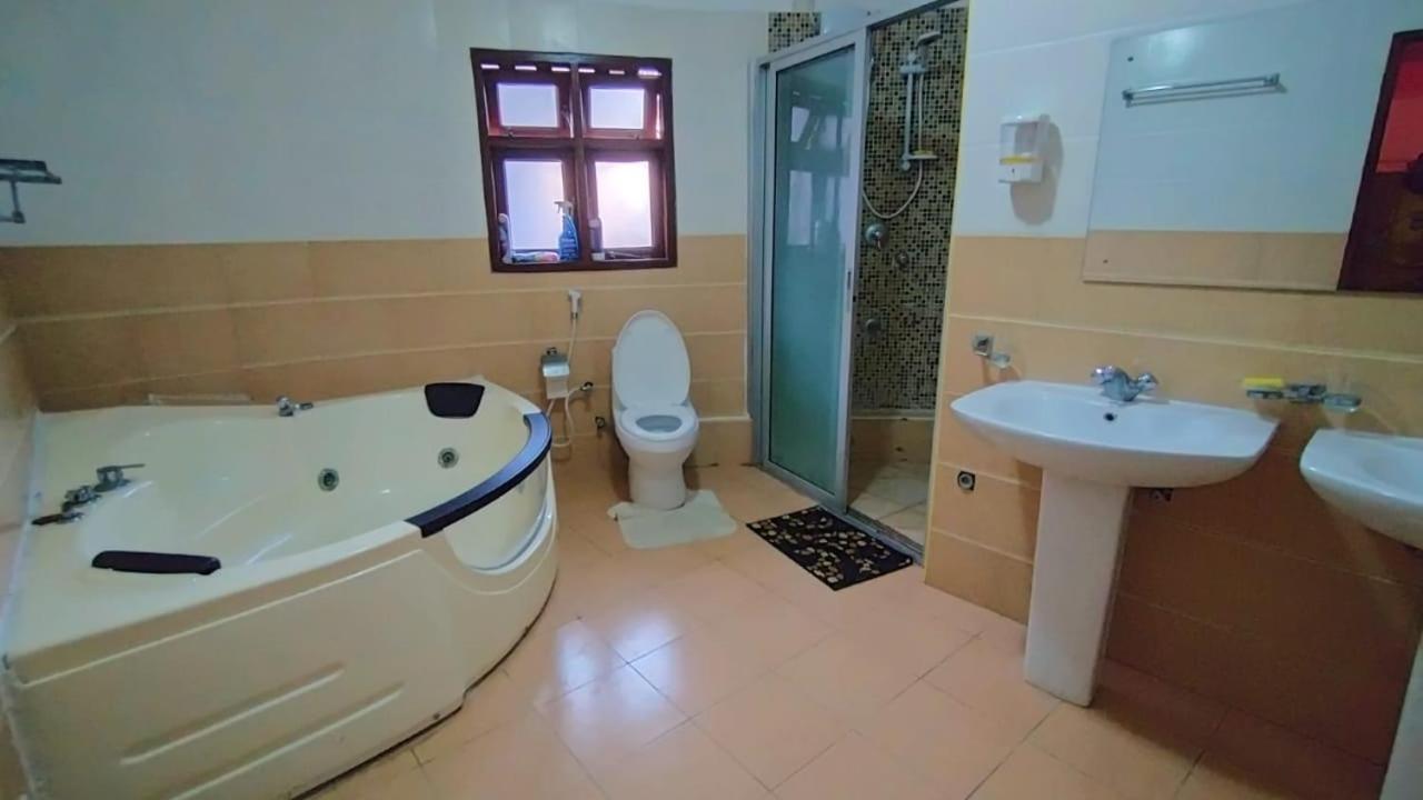 Lux Suites Lamera Beachfront Apartments