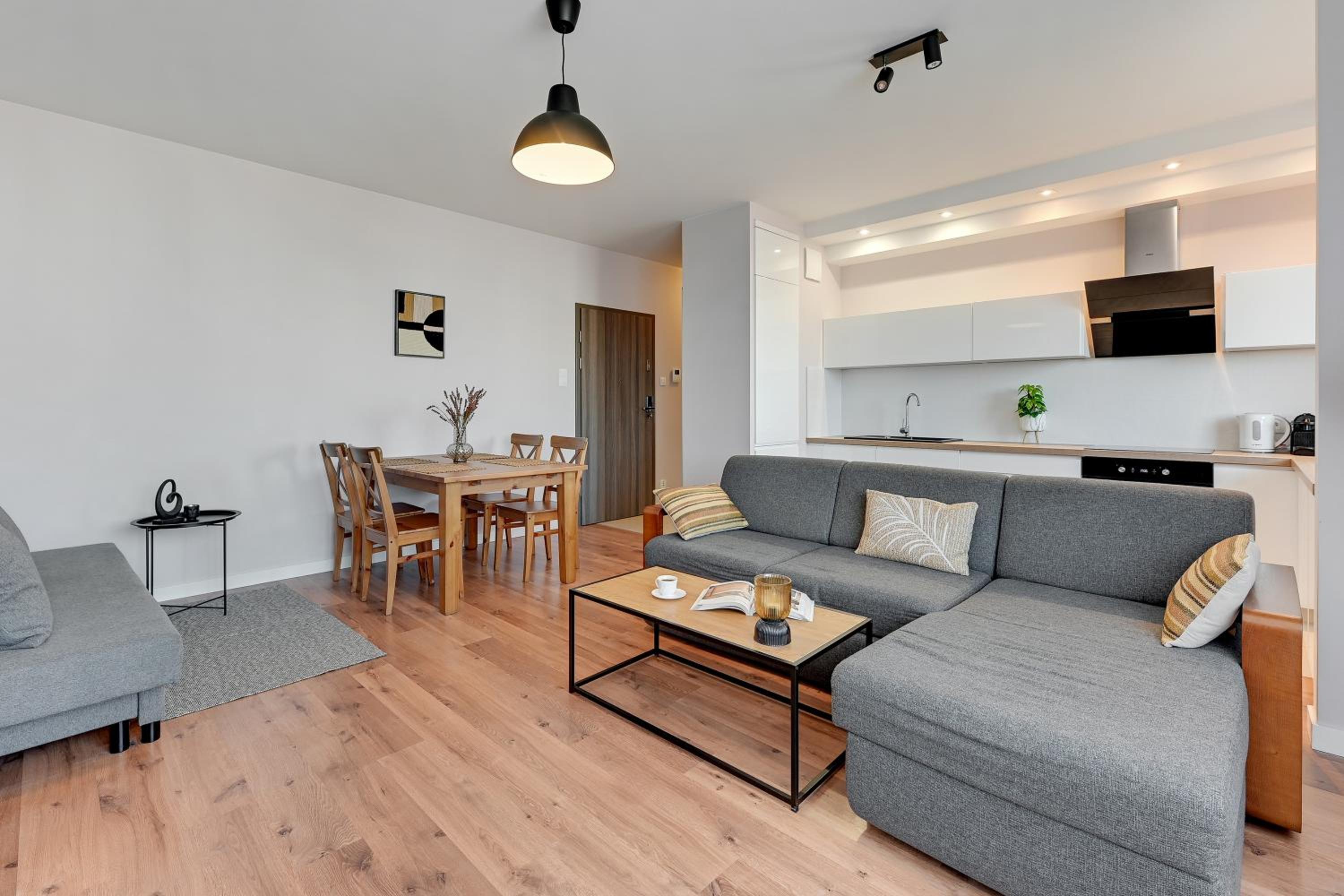 Awiator Seaside by Downtown Apartments