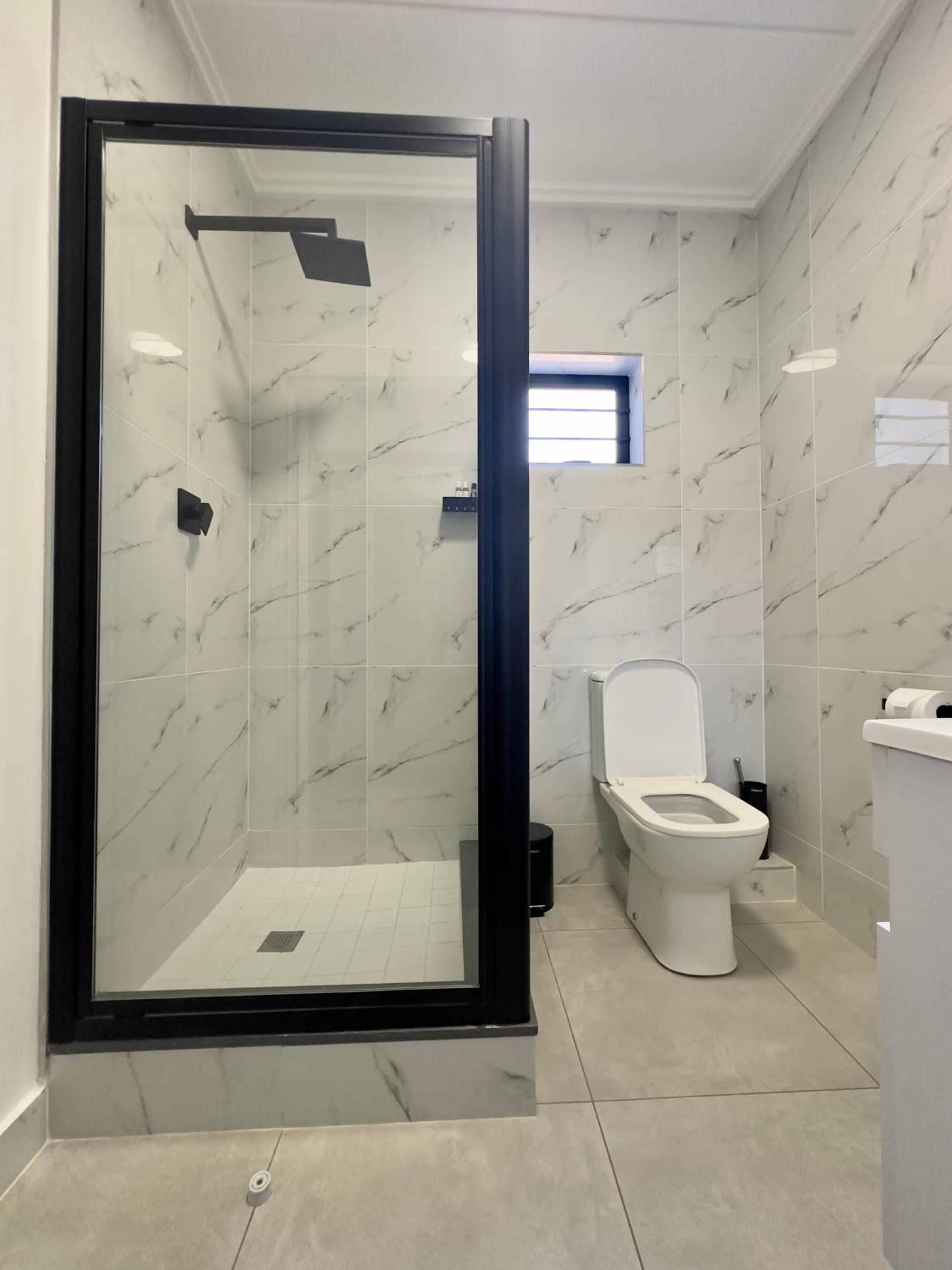 Stylish Executive Apartment with Power Backup