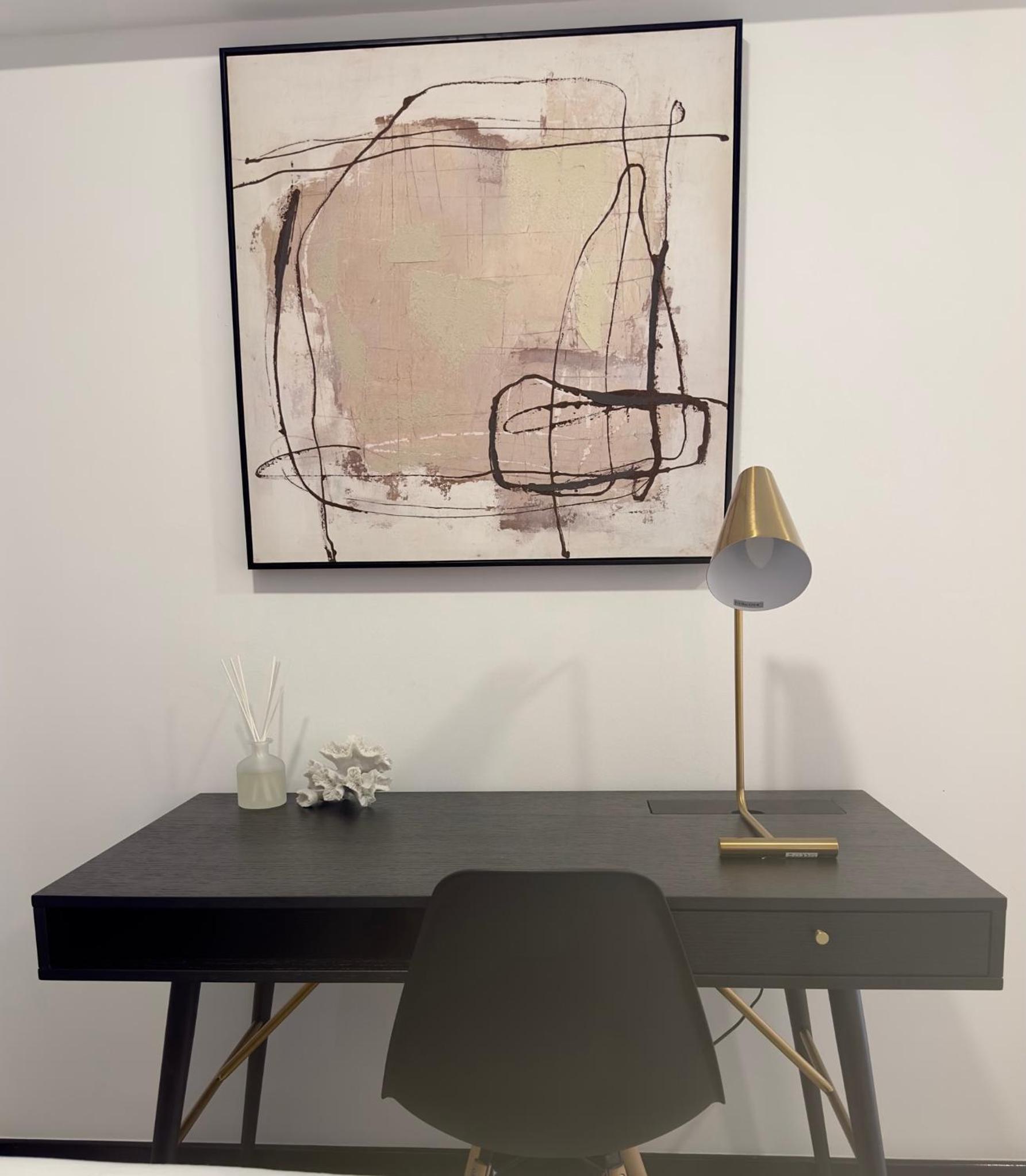 Stylish Executive Apartment with Power Backup