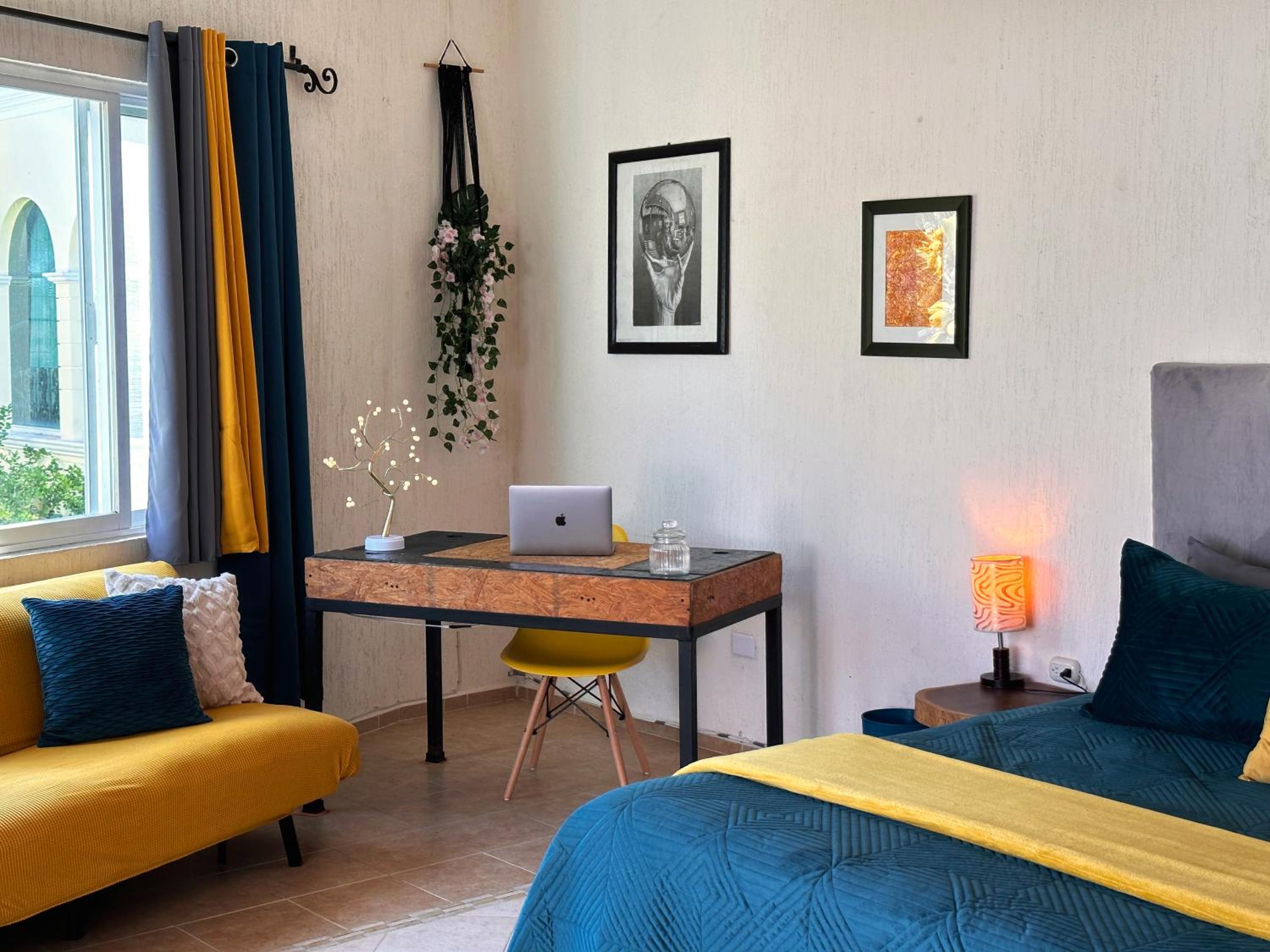 BEAUTIFUL & COZY NEAR BEACH Apartment Pool & KingSize Bed