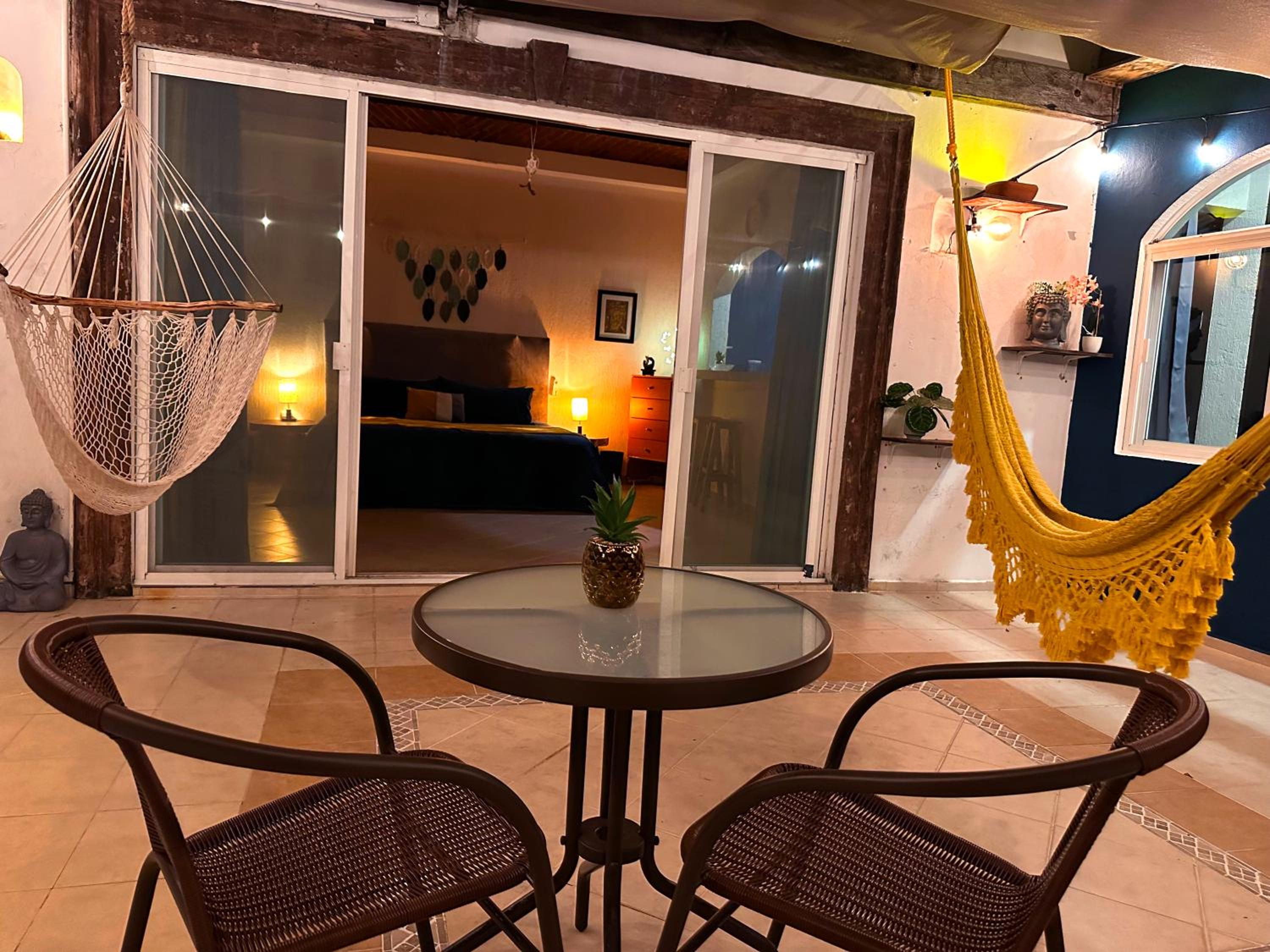 BEAUTIFUL & COZY NEAR BEACH Apartment Pool & KingSize Bed