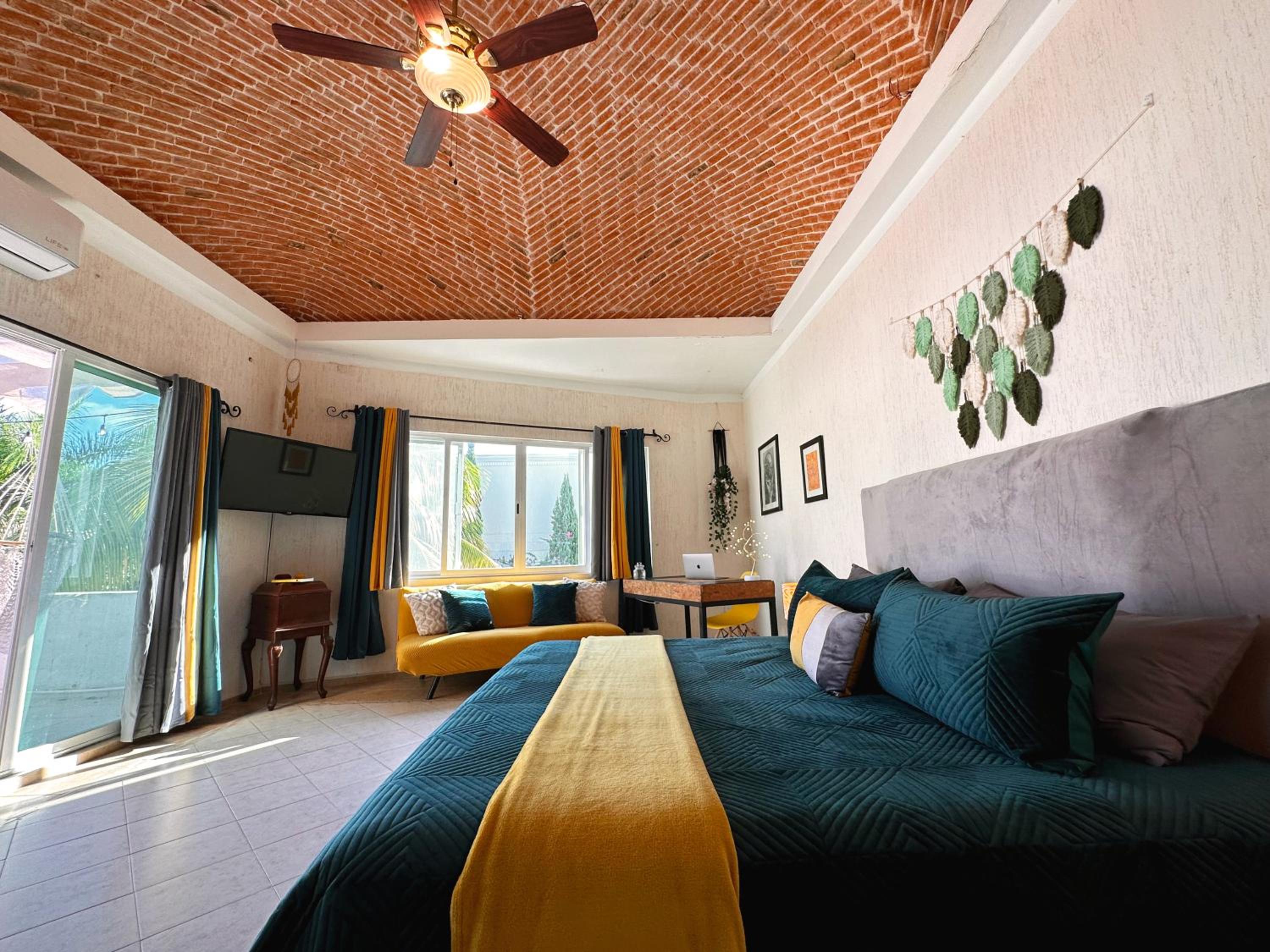 BEAUTIFUL & COZY NEAR BEACH Apartment Pool & KingSize Bed