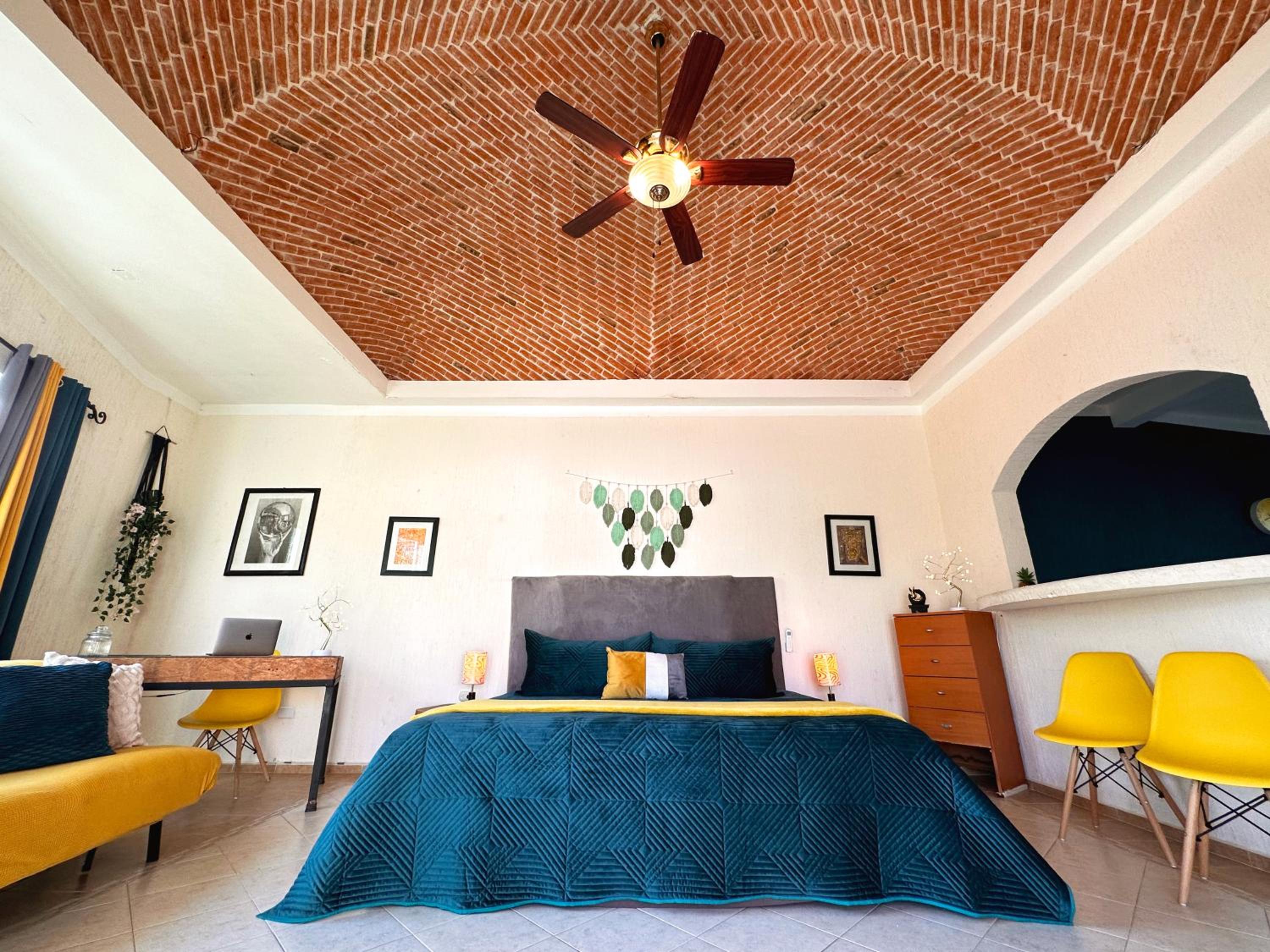 BEAUTIFUL & COZY NEAR BEACH Apartment Pool & KingSize Bed