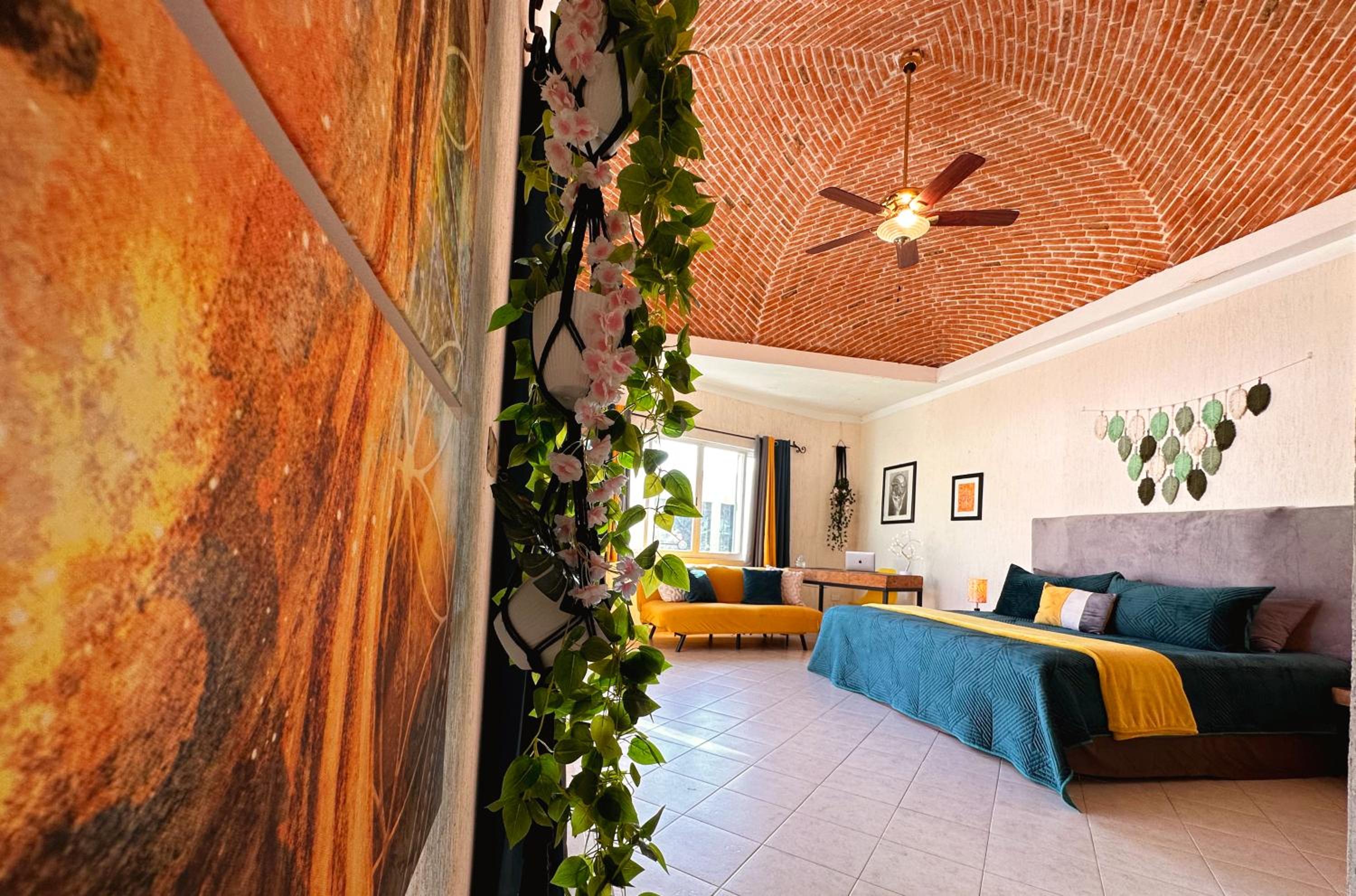 BEAUTIFUL & COZY NEAR BEACH Apartment Pool & KingSize Bed