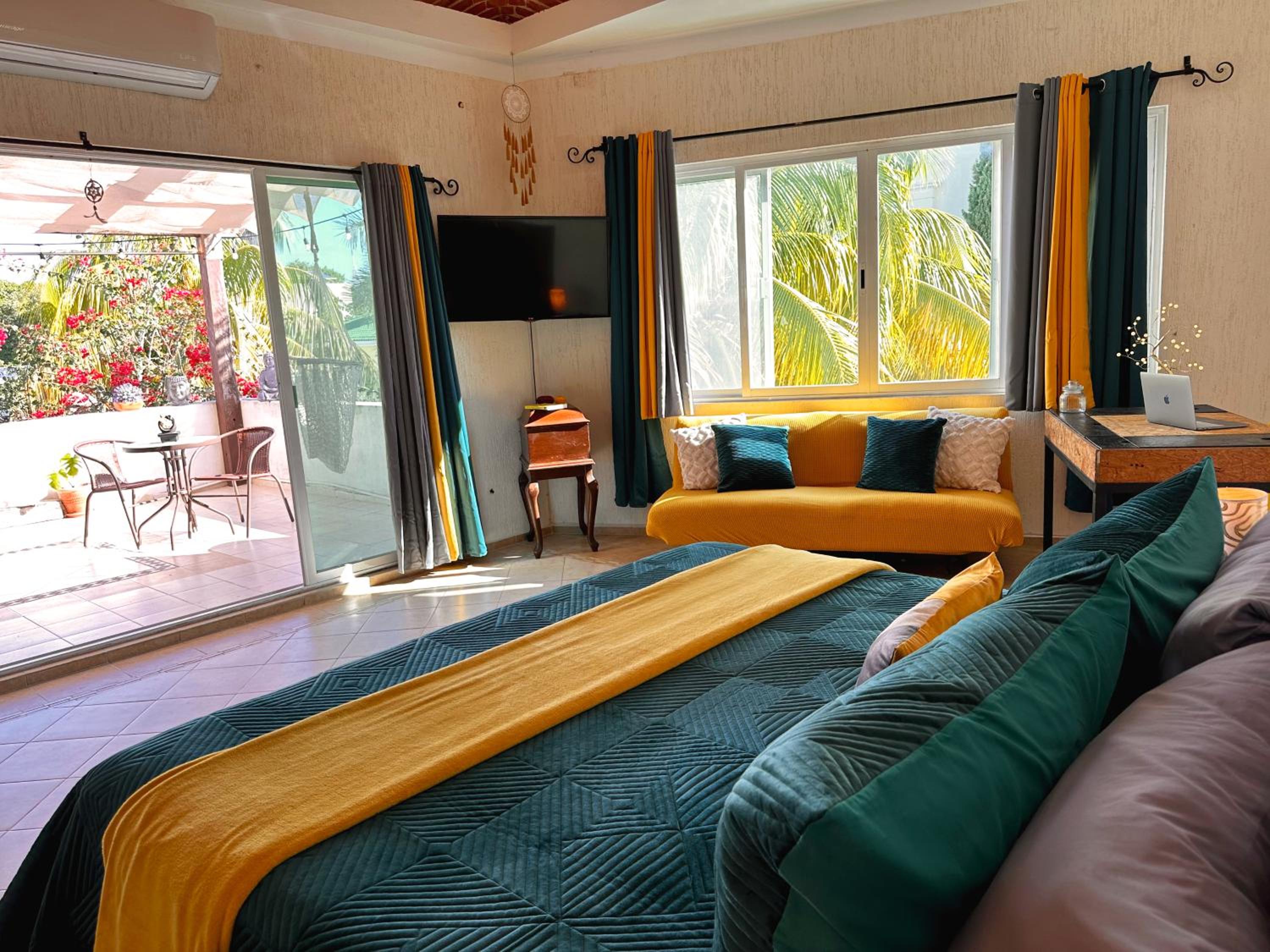 BEAUTIFUL & COZY NEAR BEACH Apartment Pool & KingSize Bed