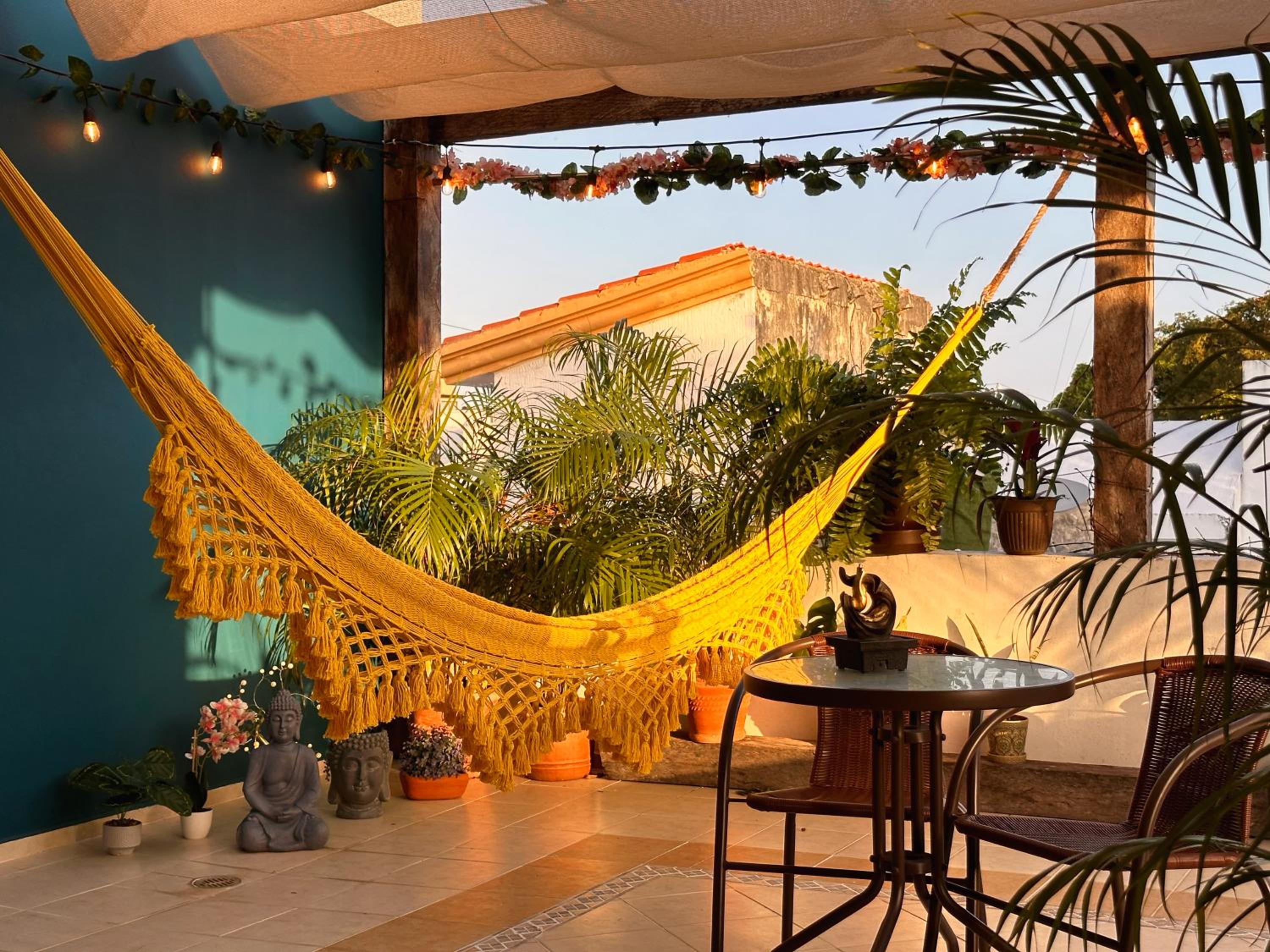 BEAUTIFUL & COZY NEAR BEACH Apartment Pool & KingSize Bed