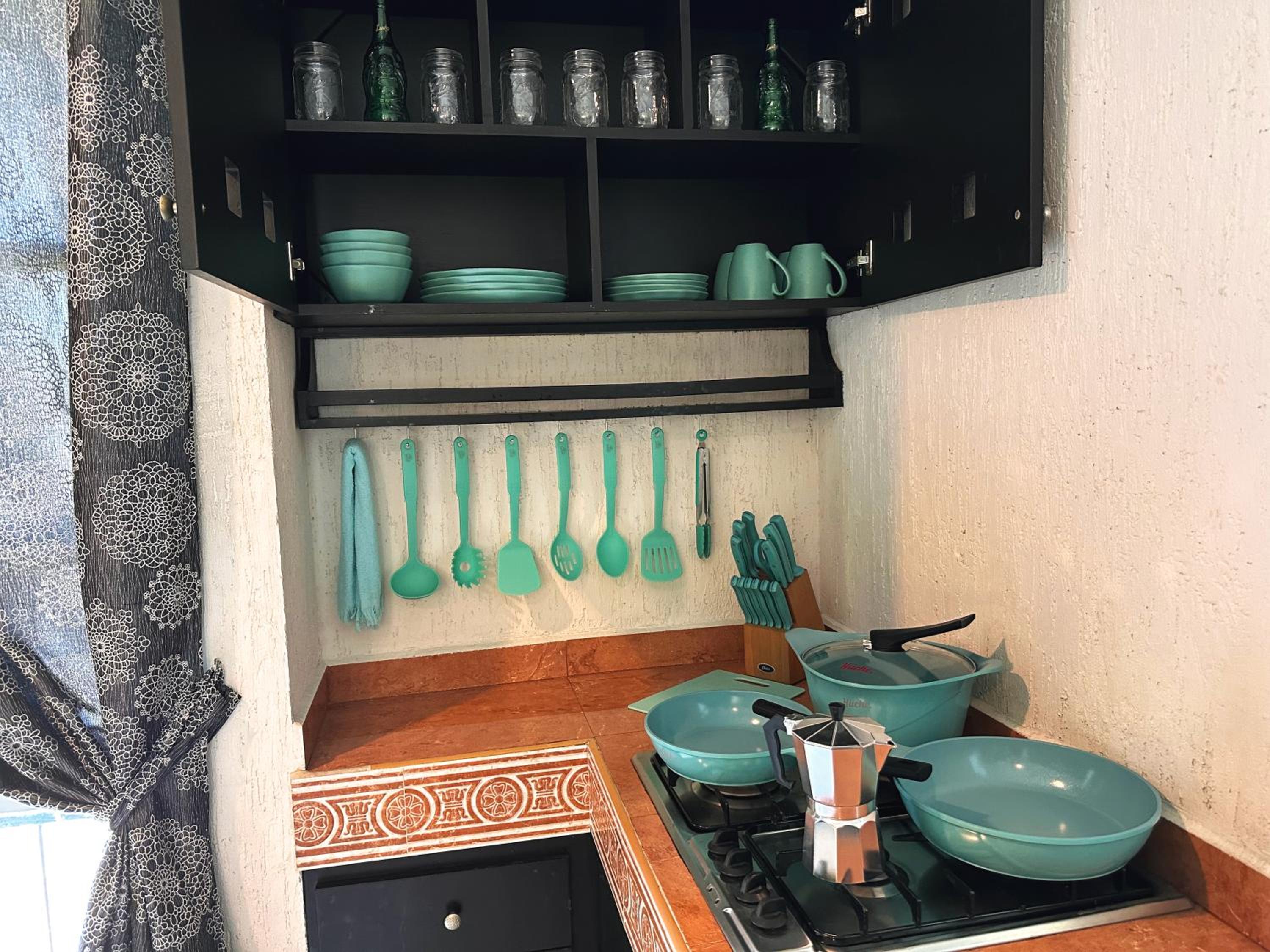 BEAUTIFUL & COZY NEAR BEACH Apartment Pool & KingSize Bed