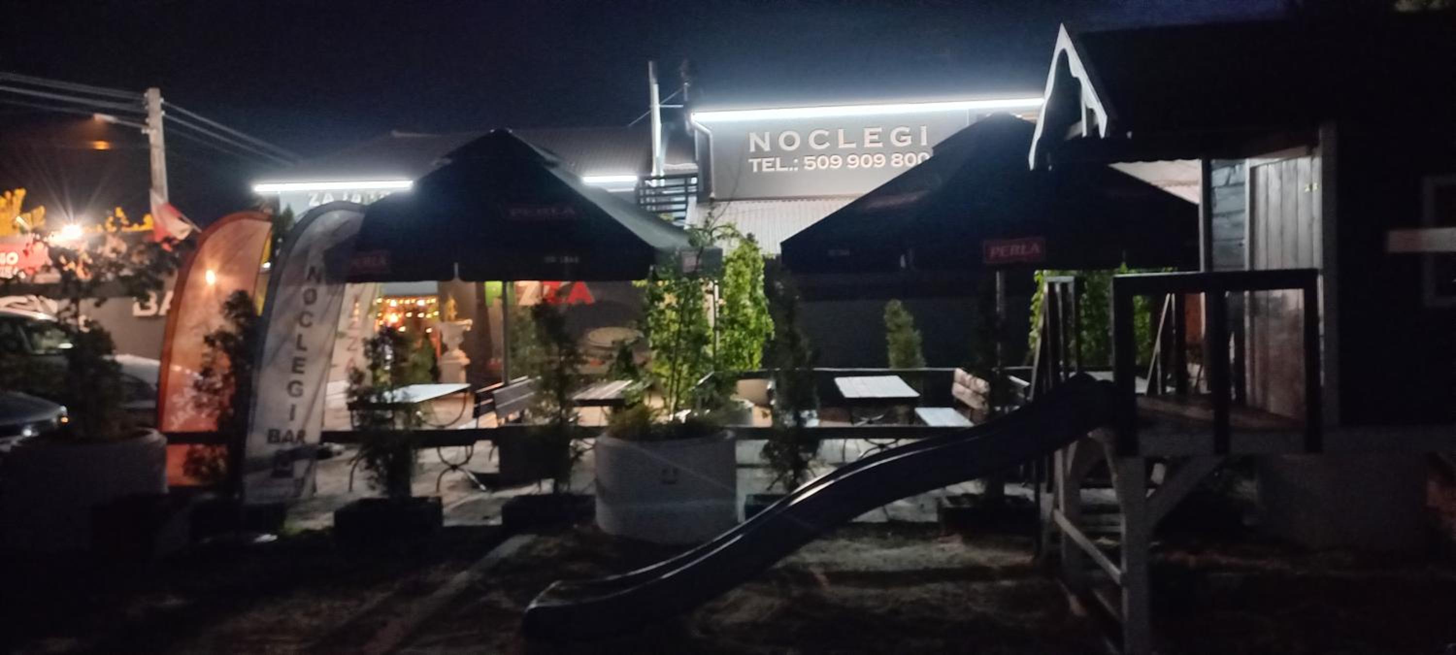 restaurant