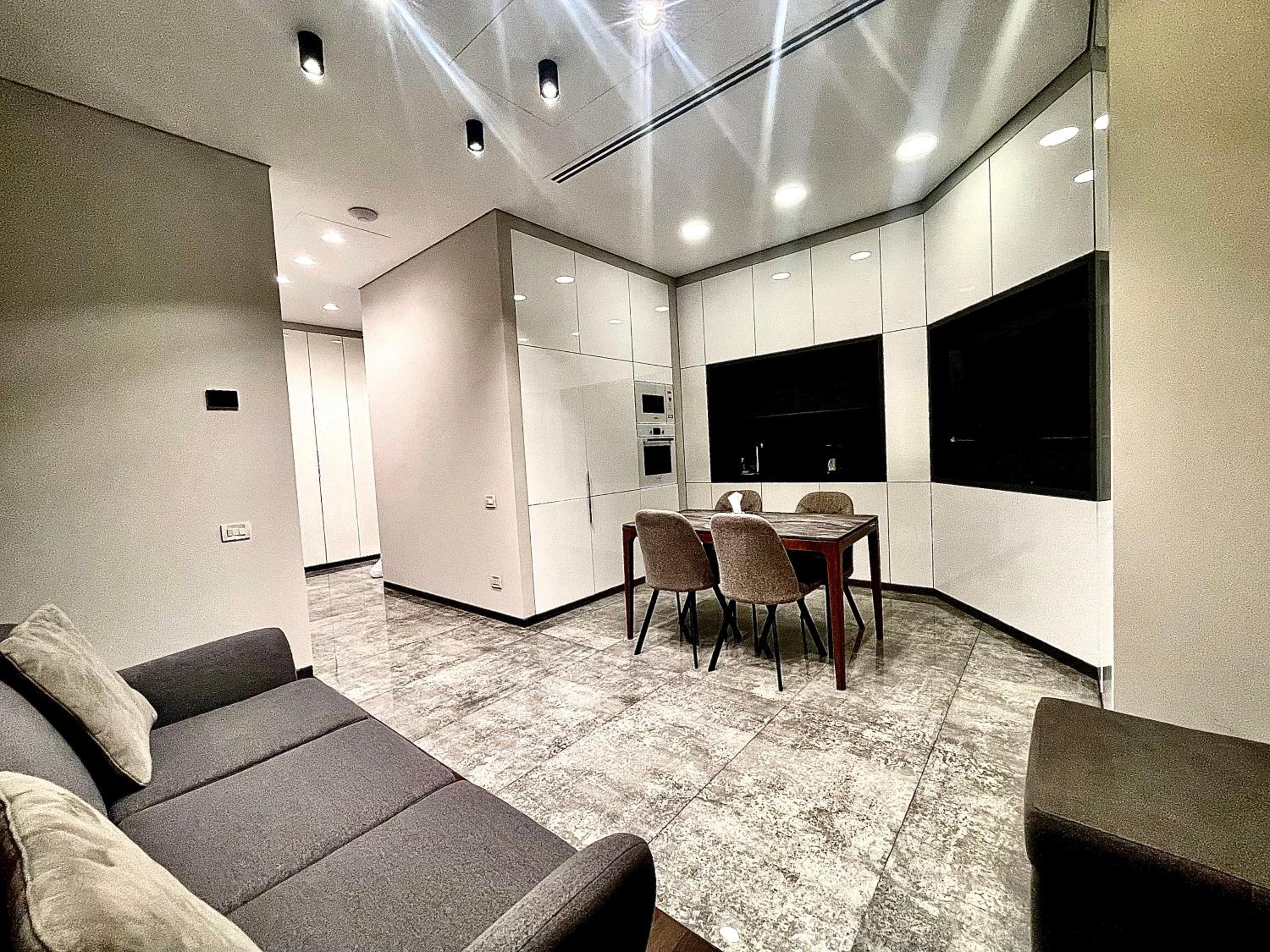 AVENUE RESIDENCE by AY North Avenue