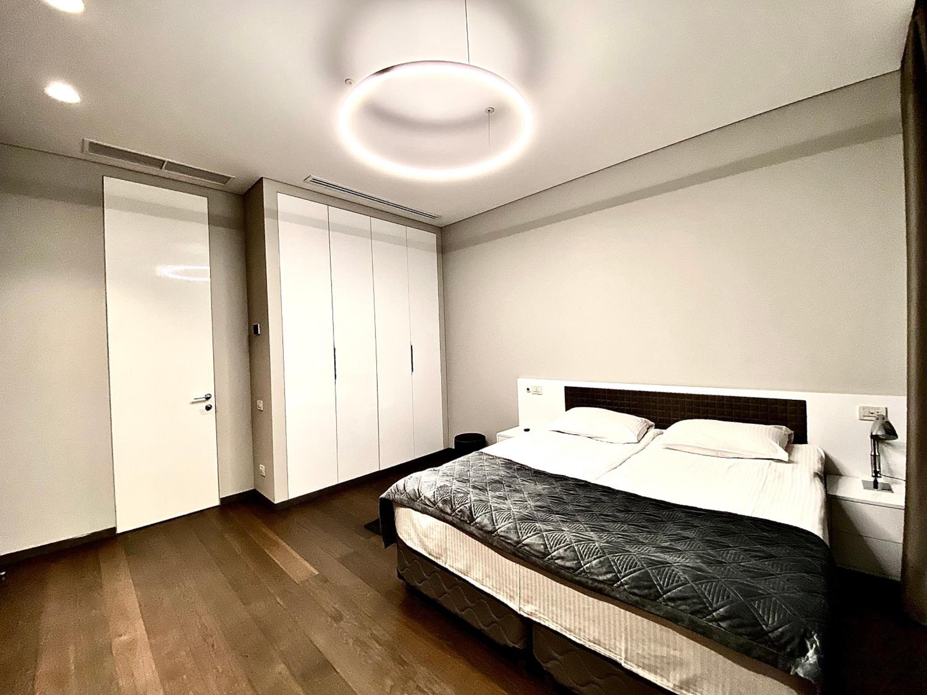 AVENUE RESIDENCE by AY North Avenue