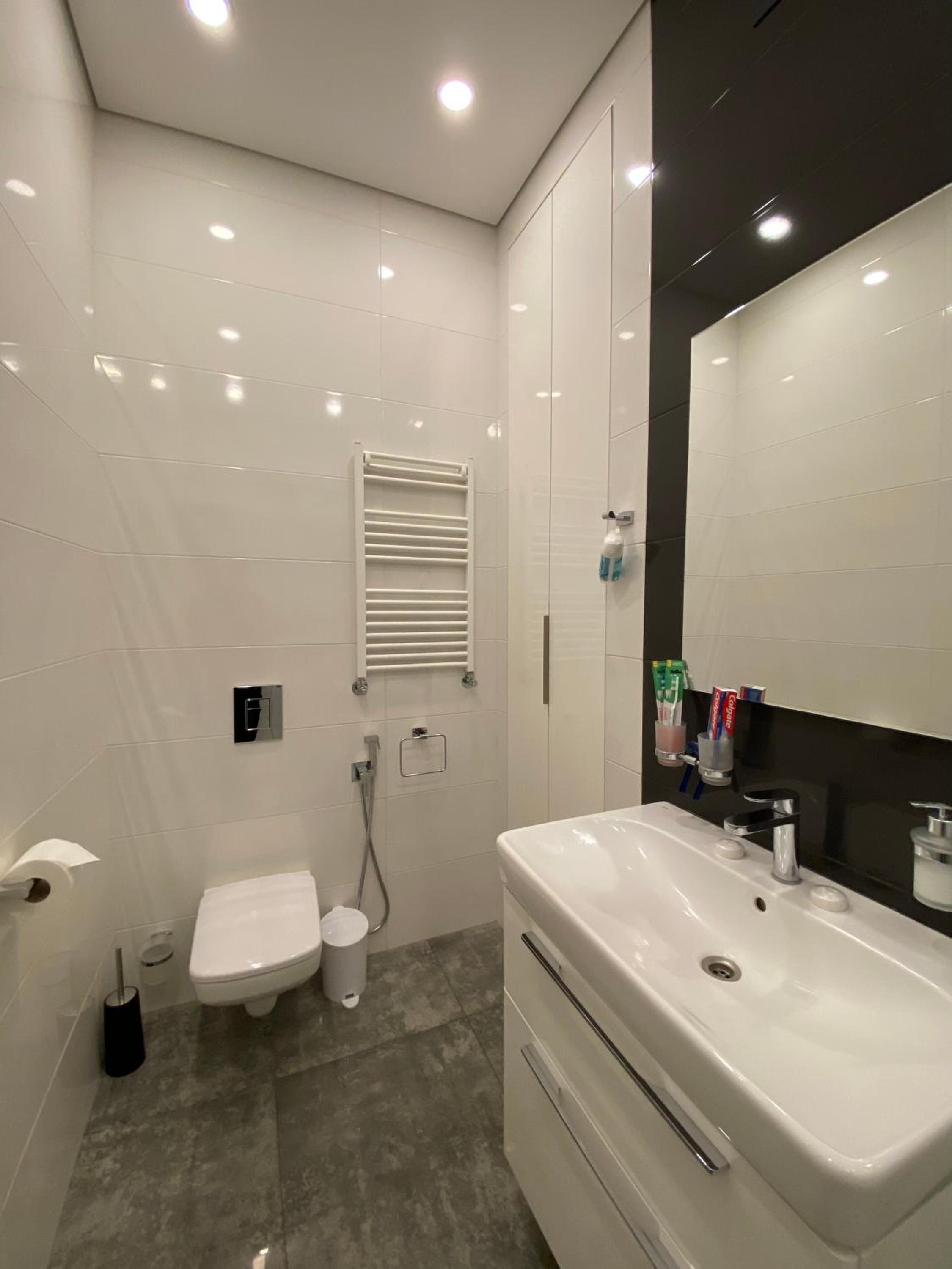 AVENUE RESIDENCE by AY North Avenue