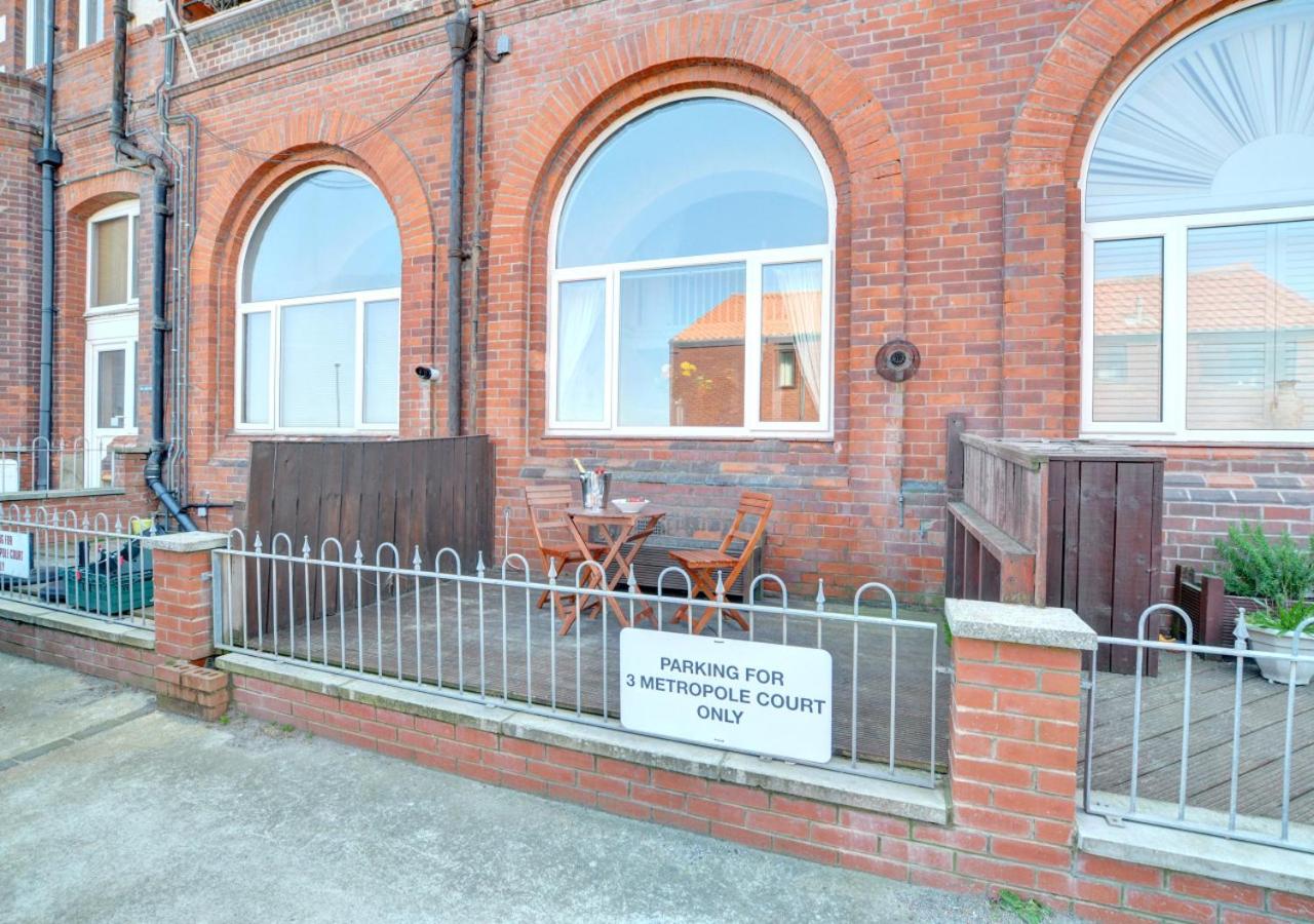 1 Bed in Whitby oc-w427