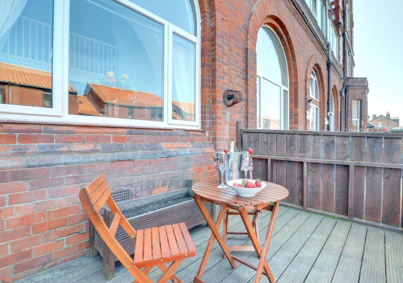 1 Bed in Whitby oc-w427