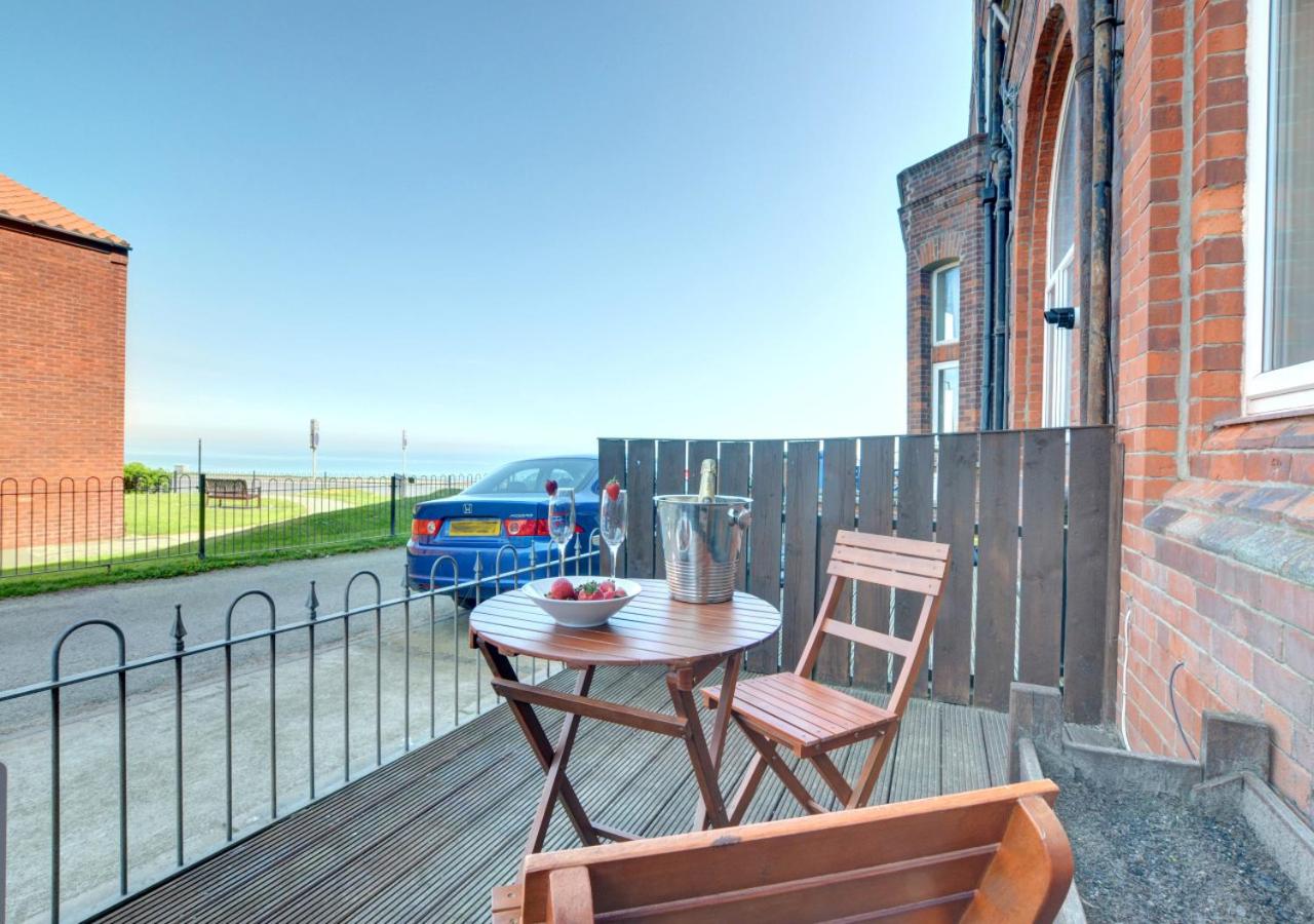 1 Bed in Whitby oc-w427