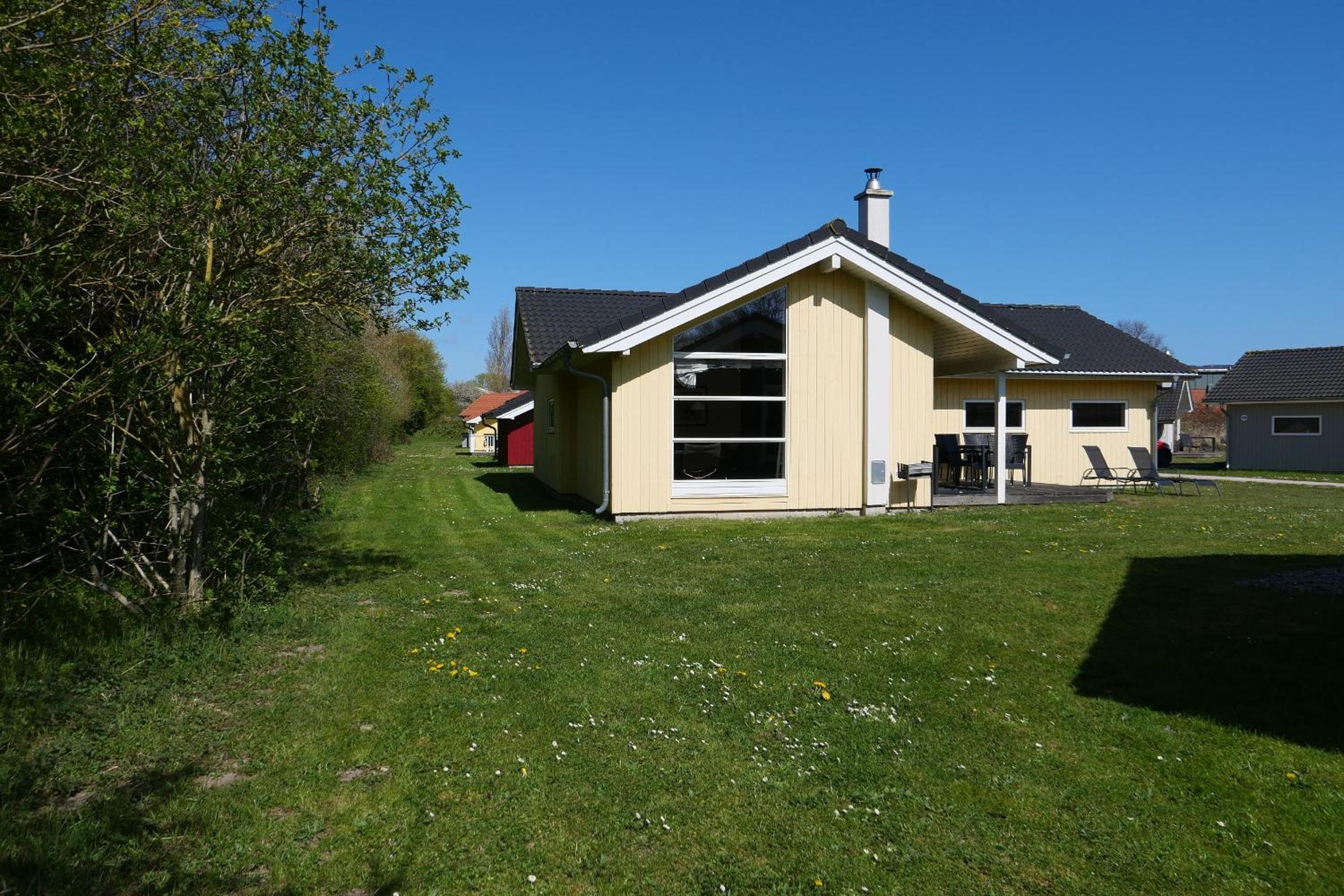 Resort 1 Surfer's Residence E 137