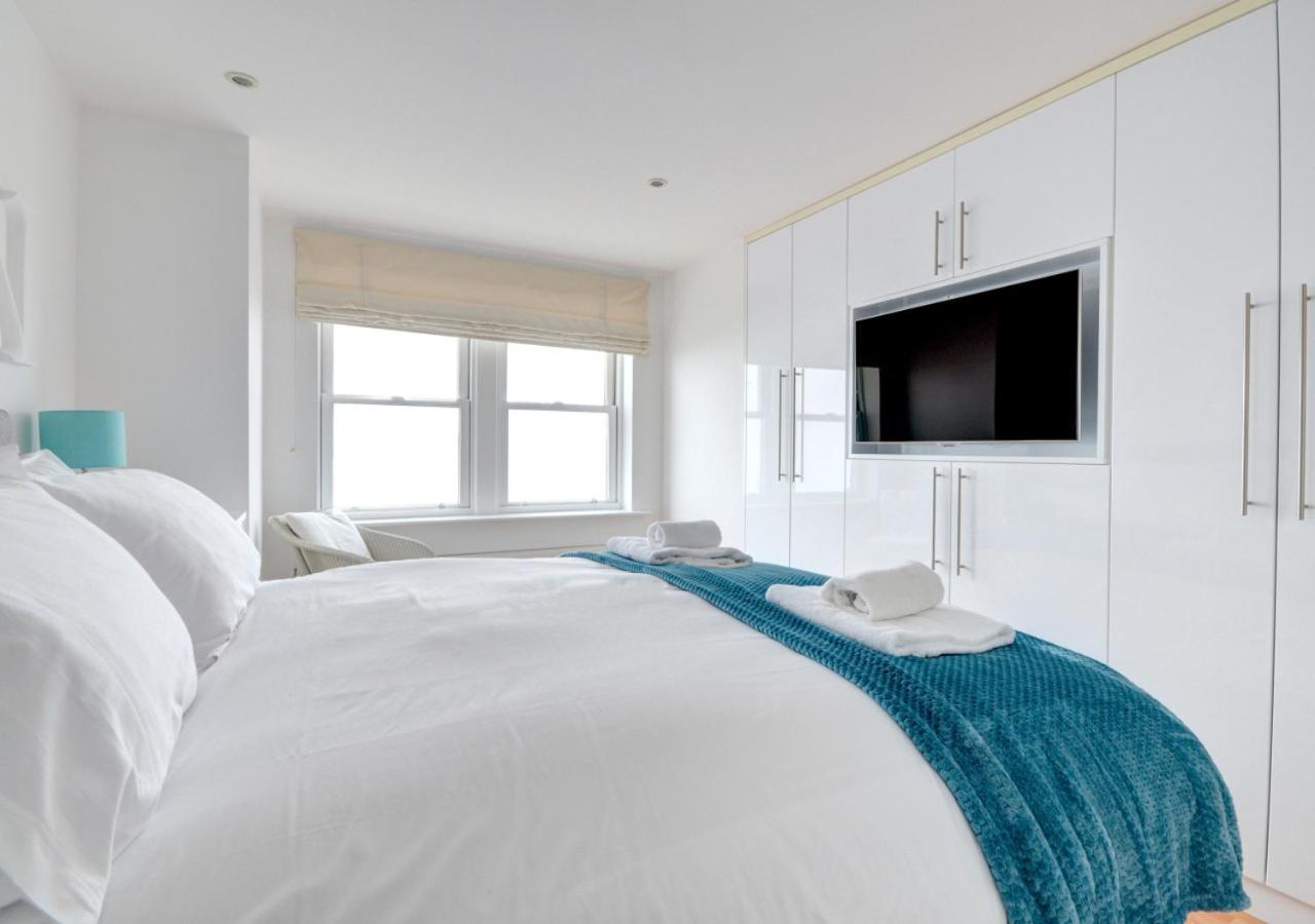 2 Bed in Whitby oc-w408