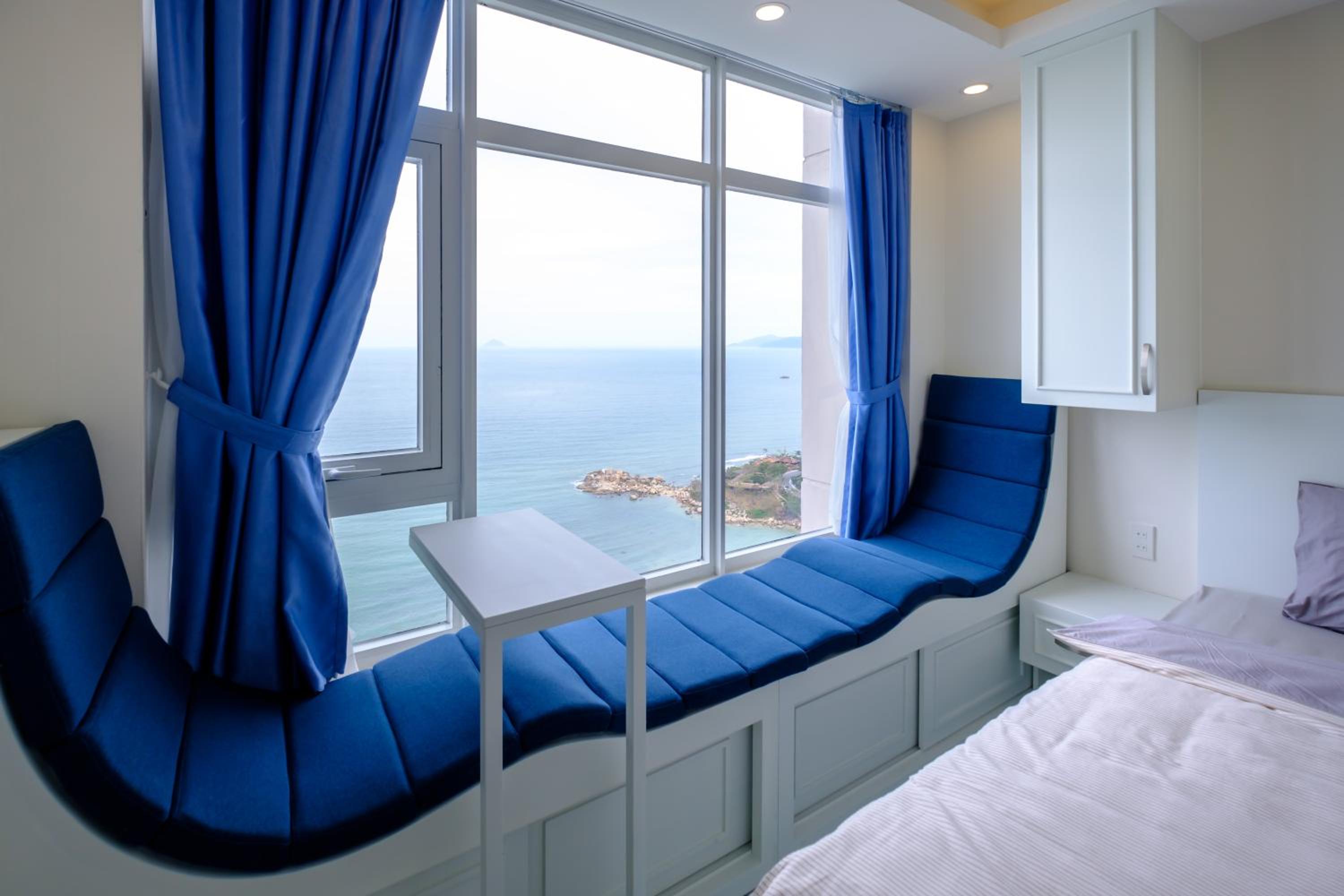 Ocean Sun Apartments Hon Chong Nha Trang view 2