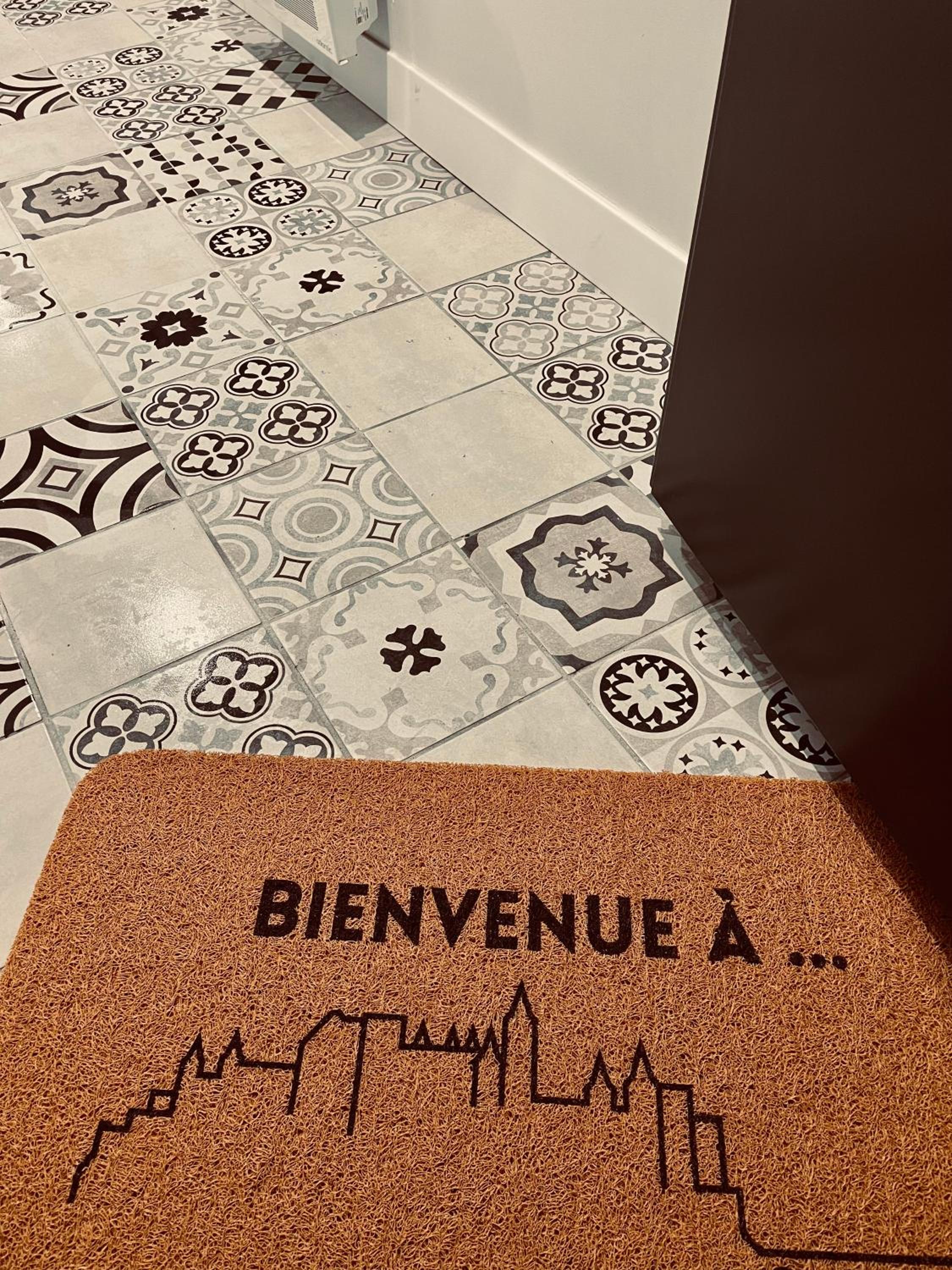 La maison rue Nadaud, au pied des remparts