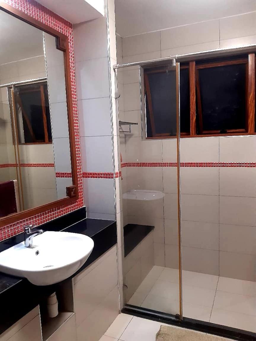 Lux Suites 3 Bedroom Sultan Palace Town House view 4