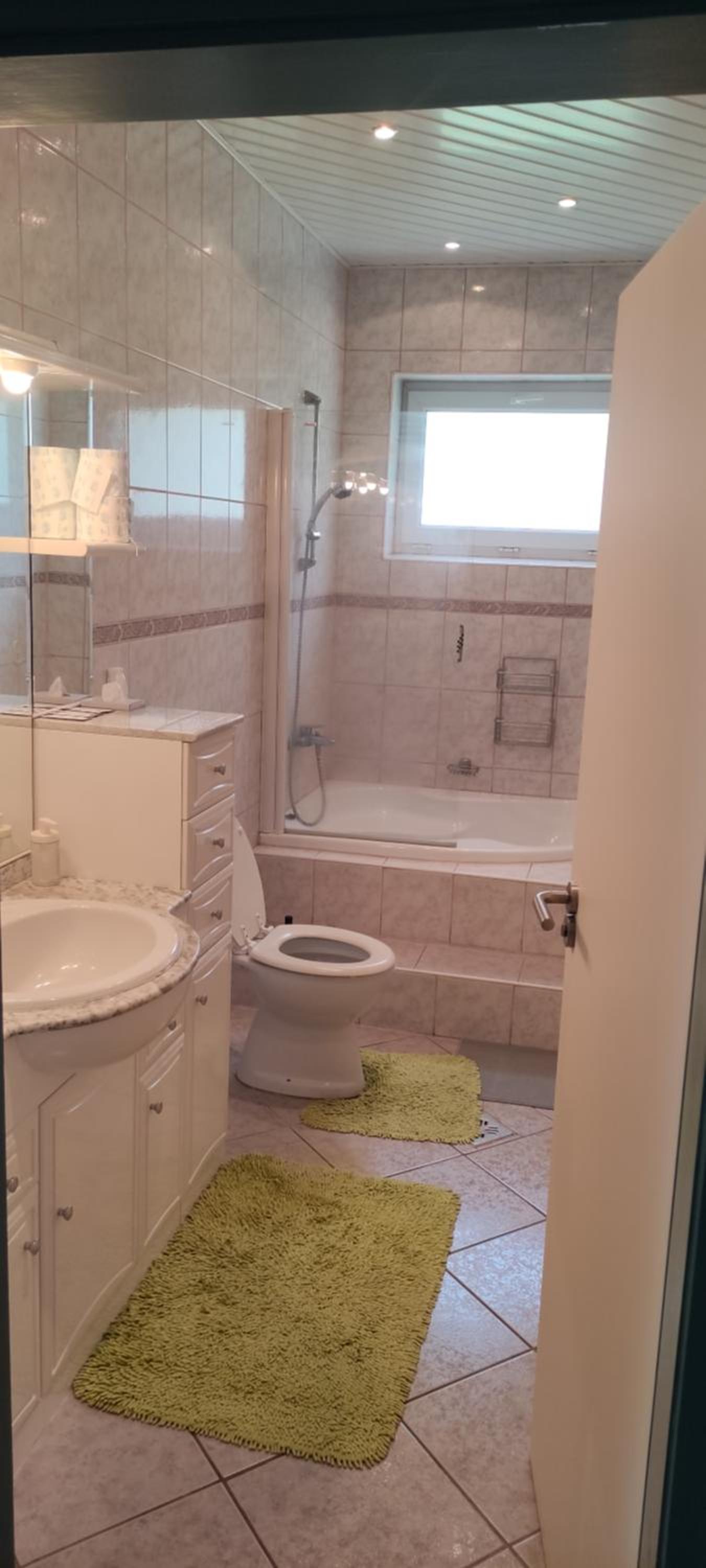Gyöngyike Apartmanház Vonyarcvashegy