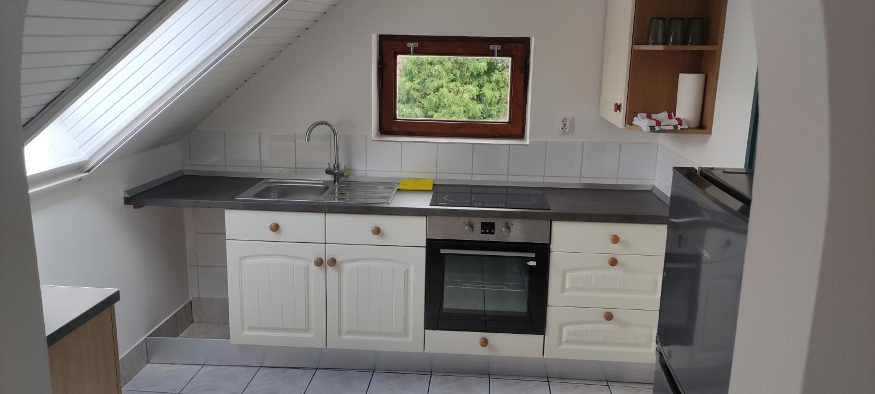 Gyöngyike Apartmanház Vonyarcvashegy