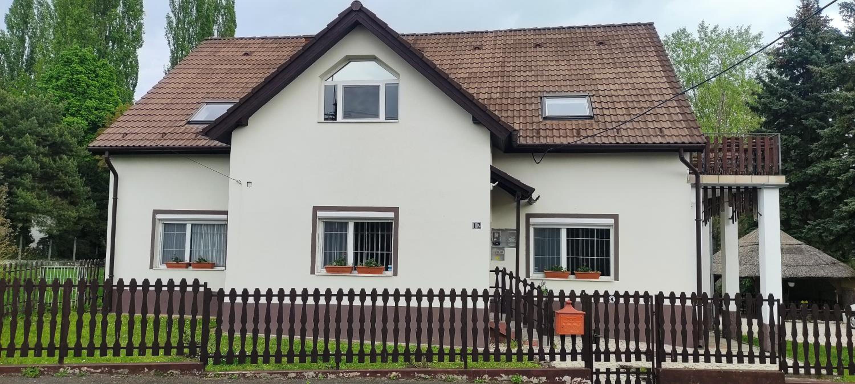 Gyöngyike Apartmanház Vonyarcvashegy