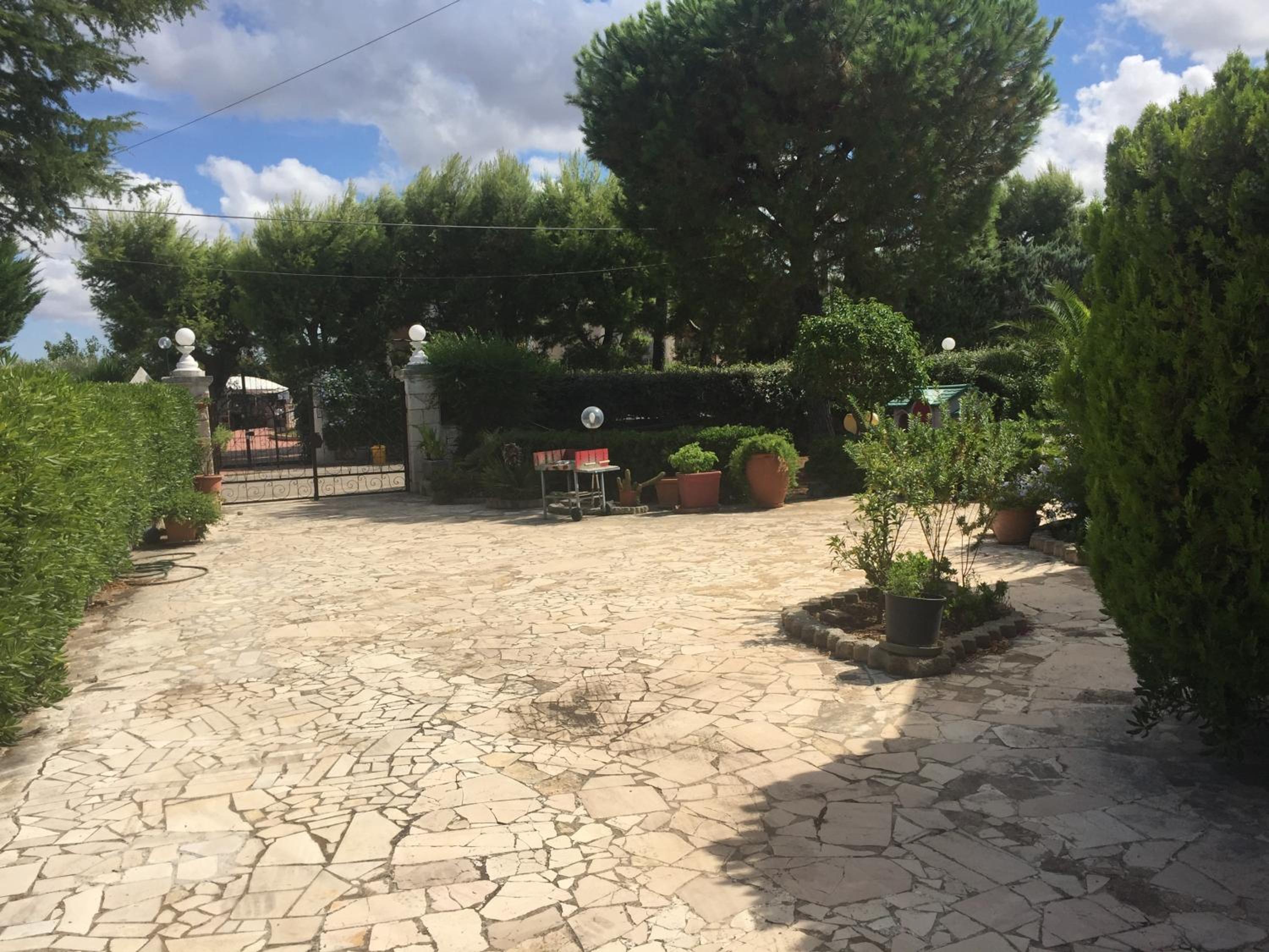 Villa Cecilia view 4