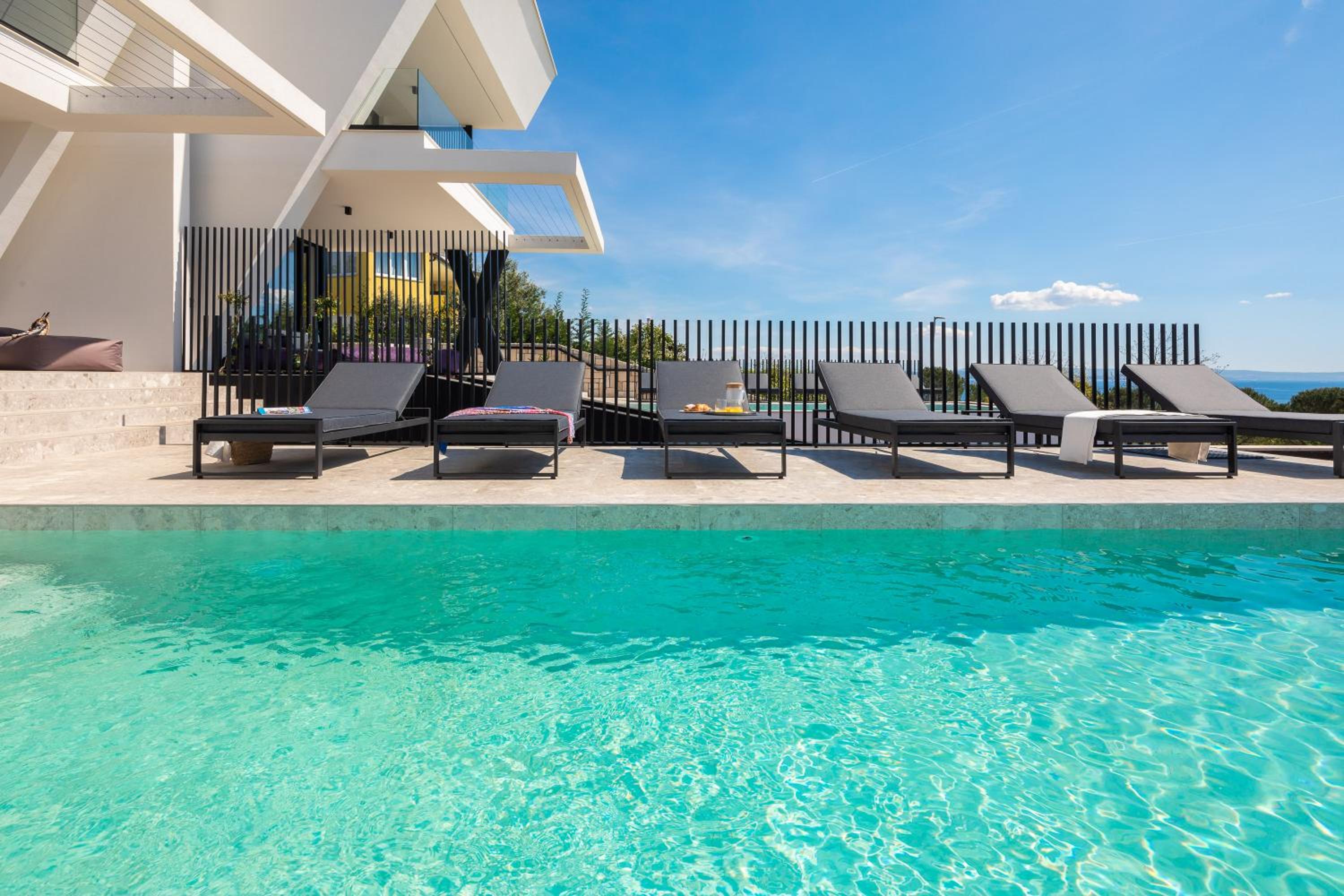 Luxury Villa Ole with Pool