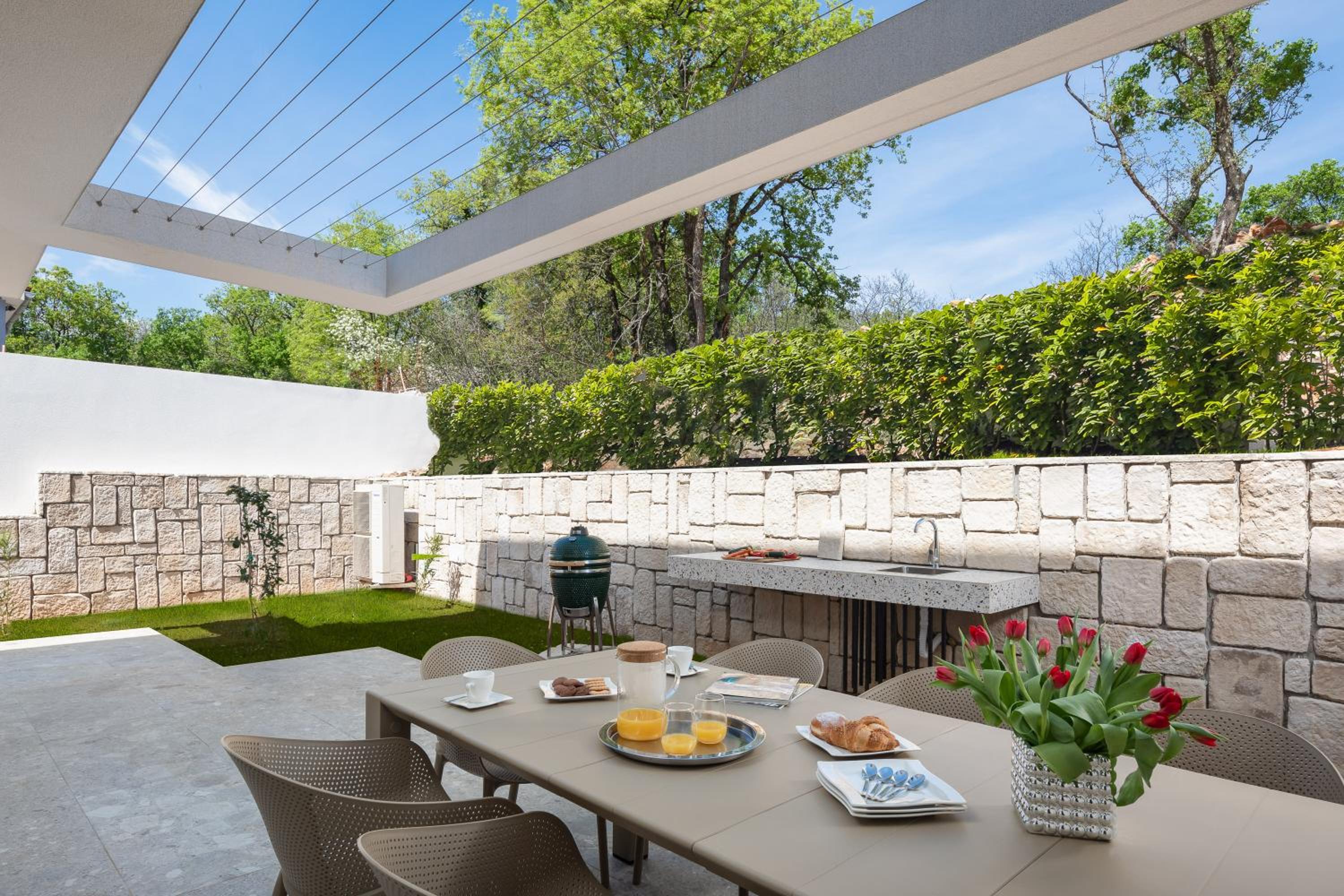 Luxury Villa Ole with Pool