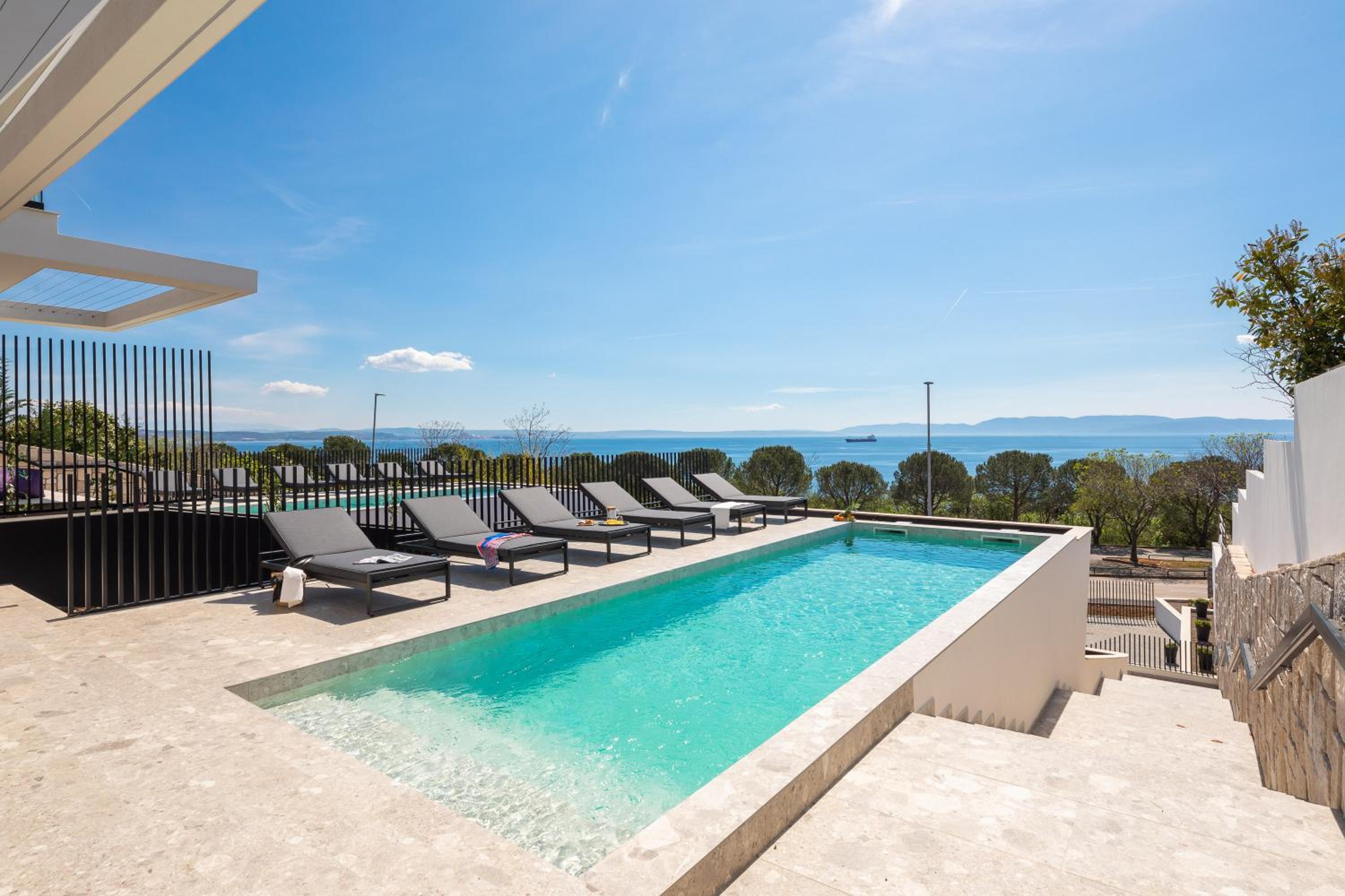Luxury Villa Ole with Pool