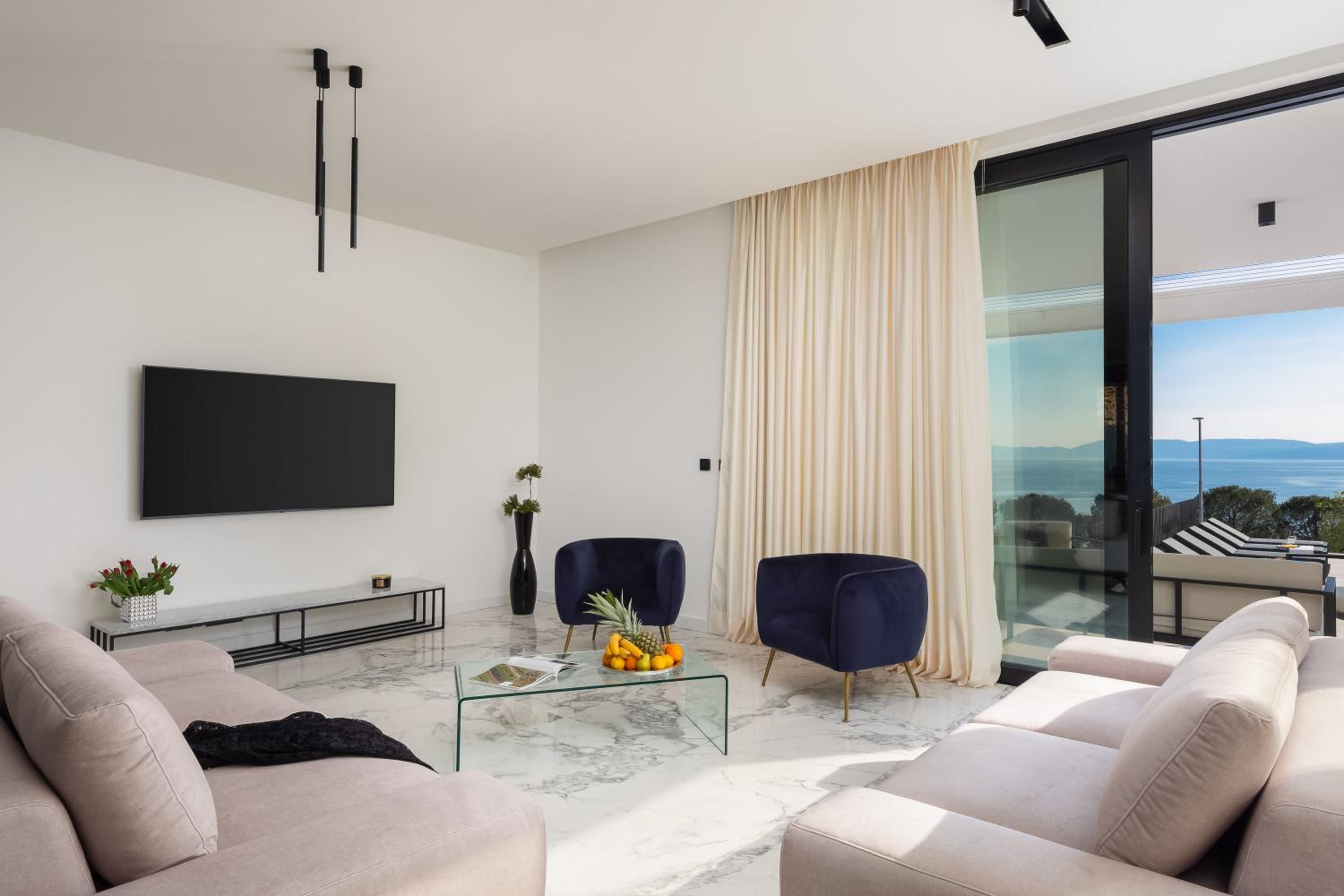 Luxury Villa Ole with Pool