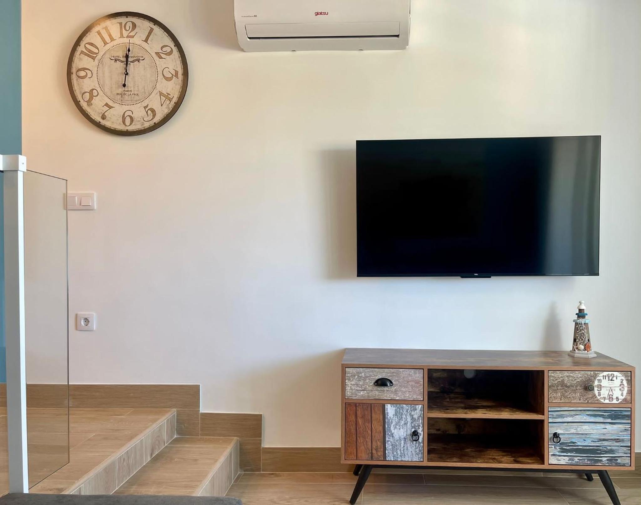 PARAISO designer conditioned apartment with terrace