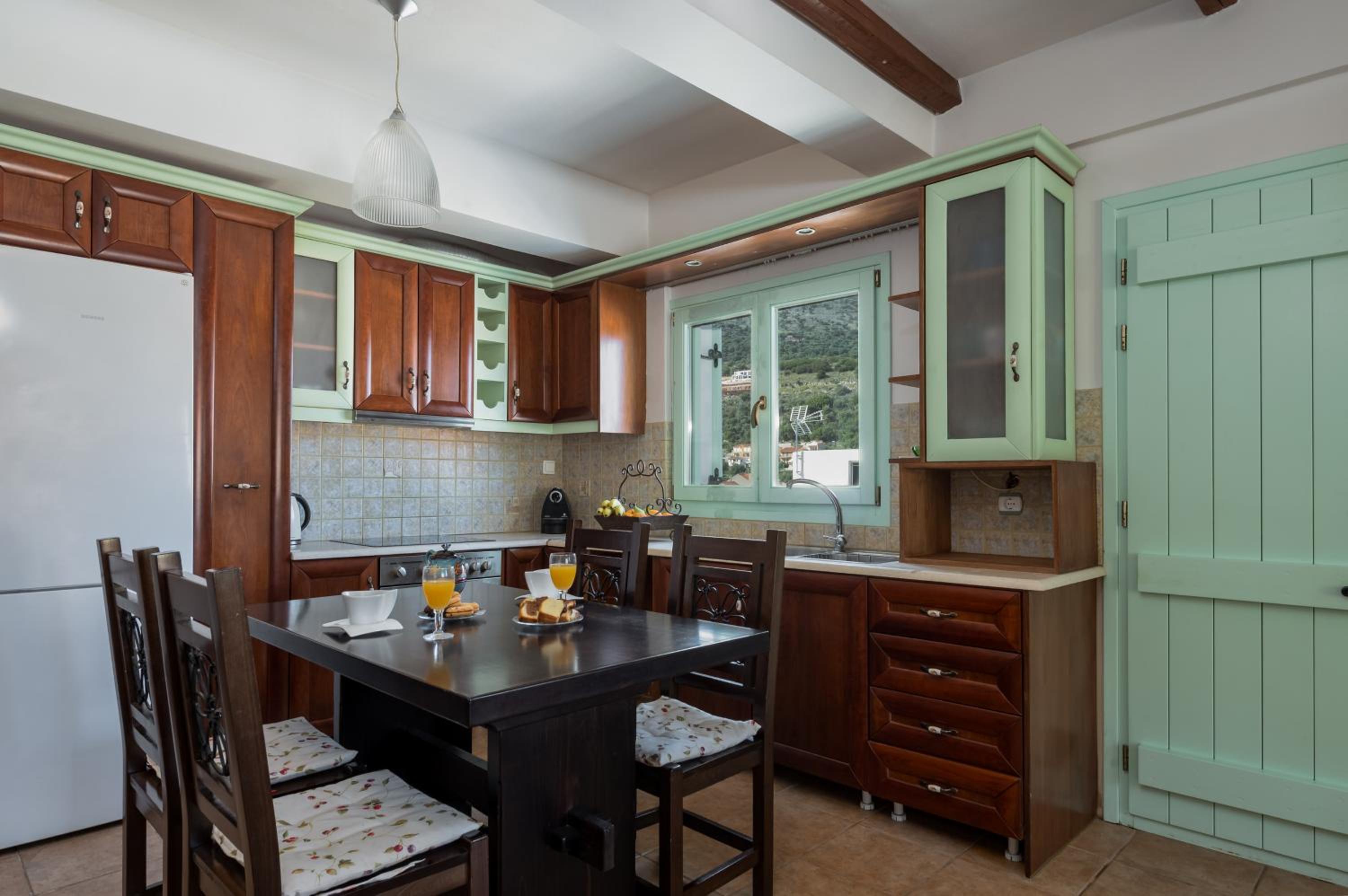 Spyros House, 3 bedrooms-sea view-in Agia Efimia view 5
