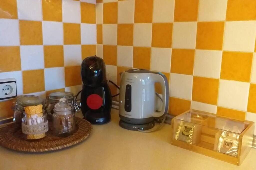 Casa independiente con chimena, jardín y barbacoa