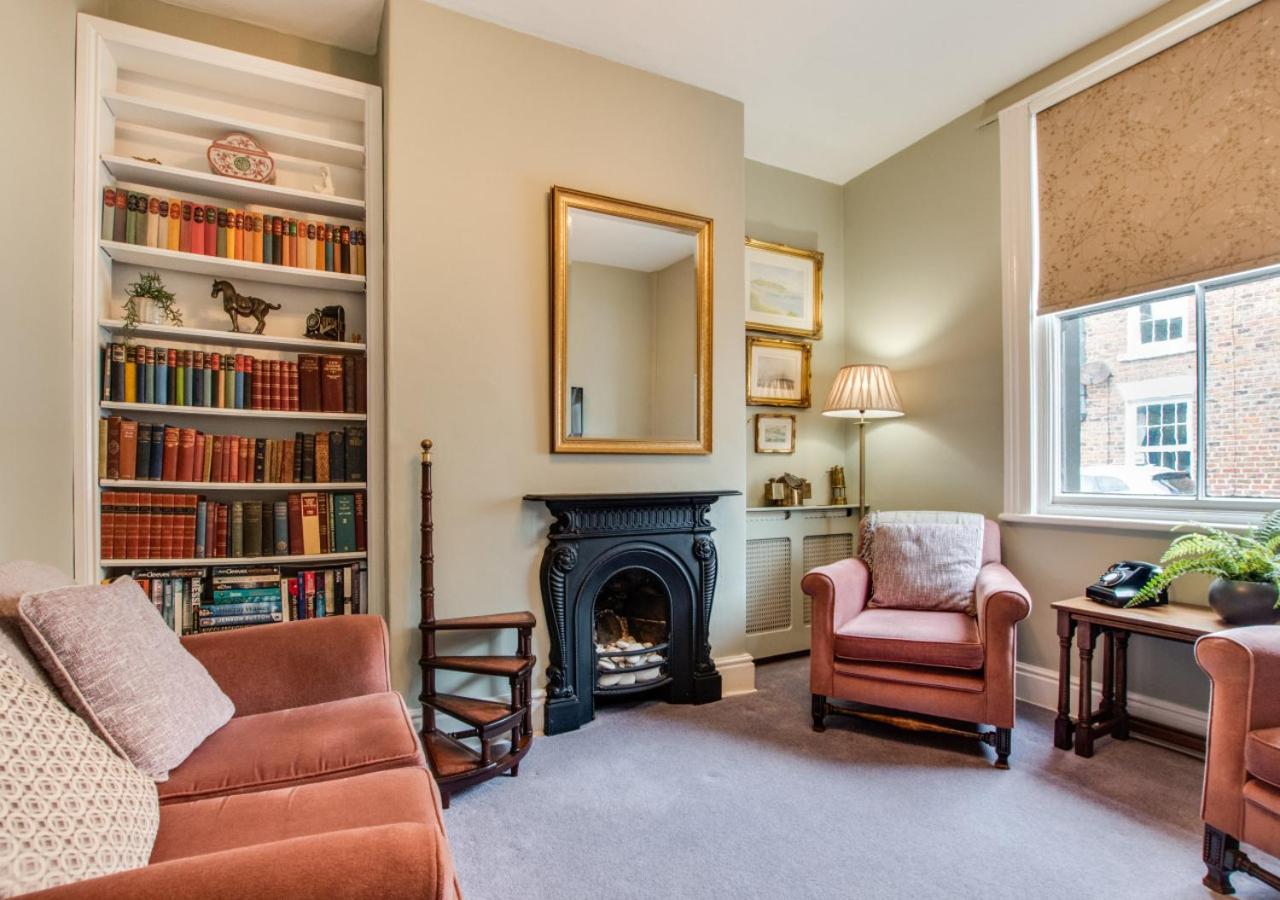 3 Bed in Scarborough oc-s113