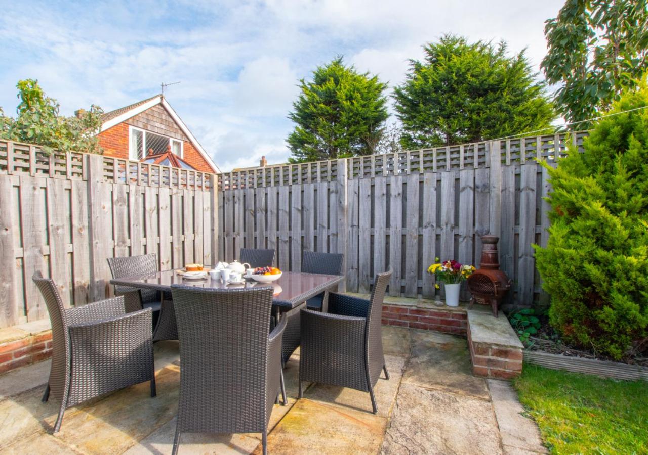 3 Bed in Whitby oc-w943