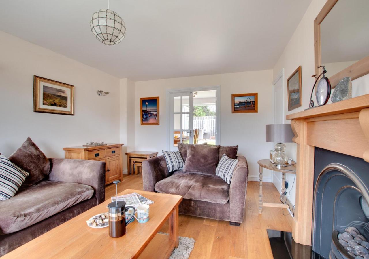 3 Bed in Whitby oc-w943