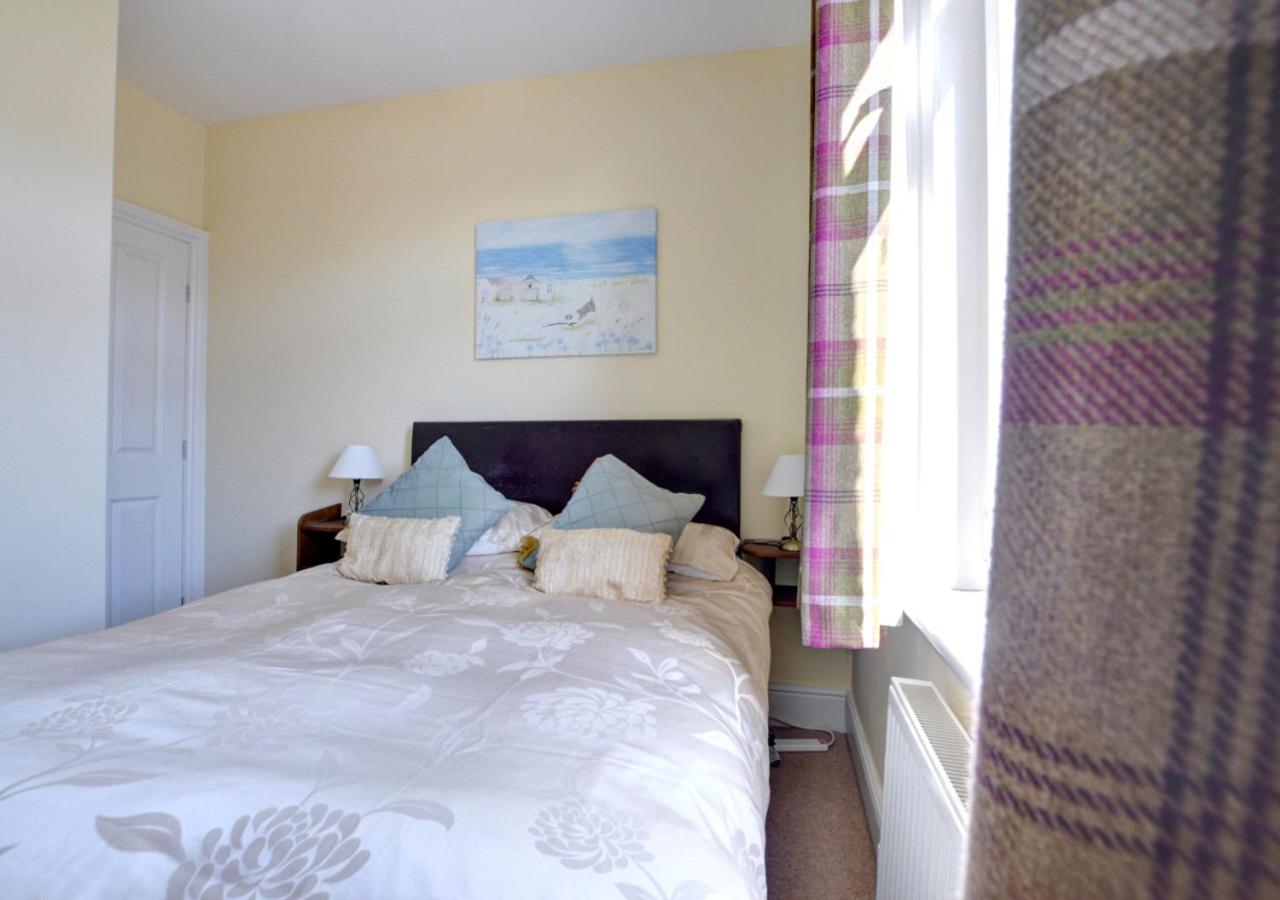 4 Bed in Whitby oc-w125