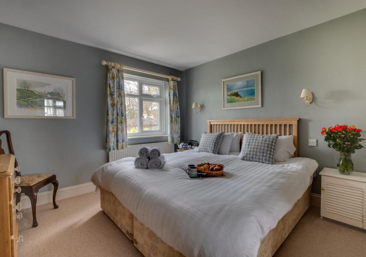 4 Bed in Filey oc-sa018