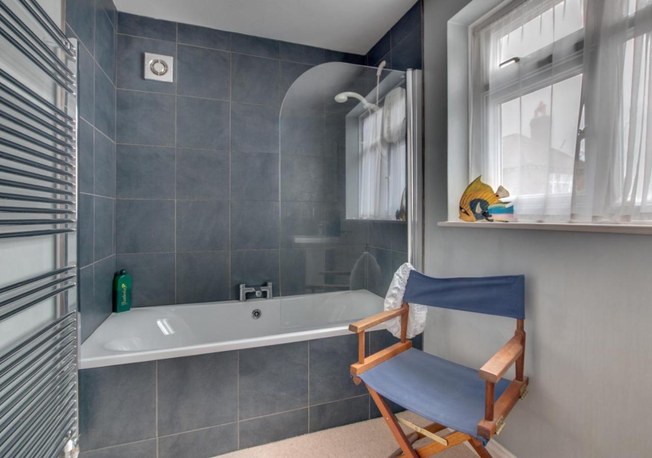 4 Bed in Filey oc-sa018
