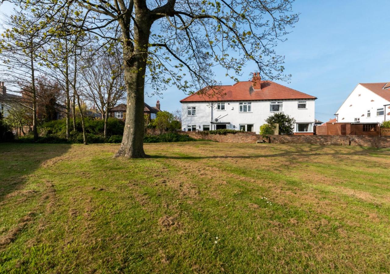 4 Bed in Filey oc-sa018